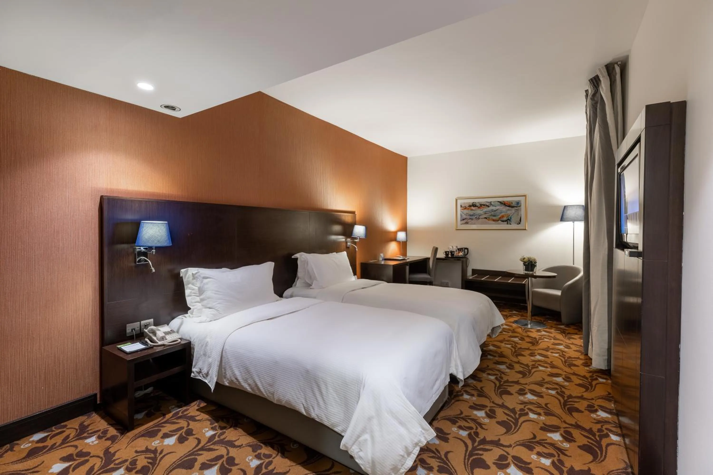 Bedroom, Bed in Babylon Rotana Hotel