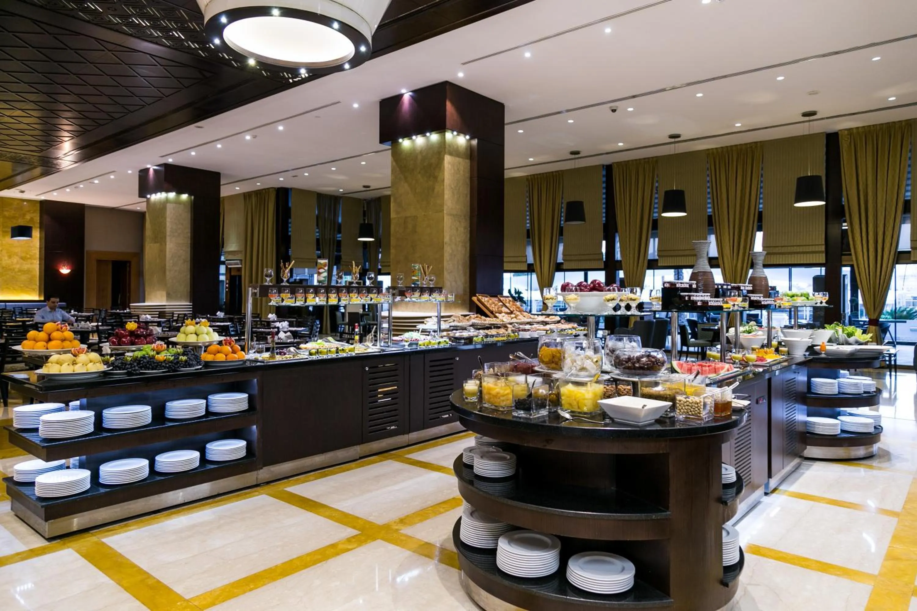 Restaurant/places to eat in Babylon Rotana Hotel