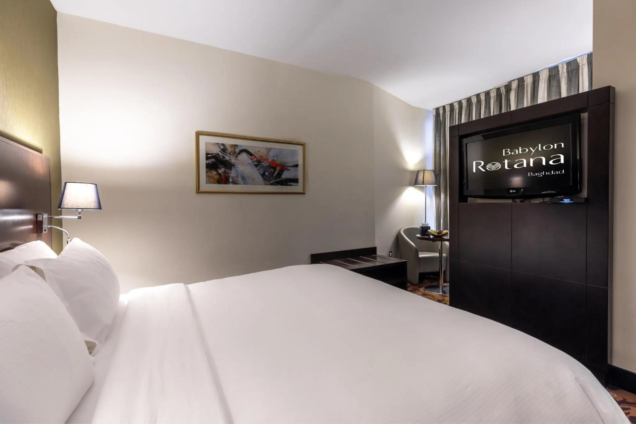 Bedroom, Bed in Babylon Rotana Hotel