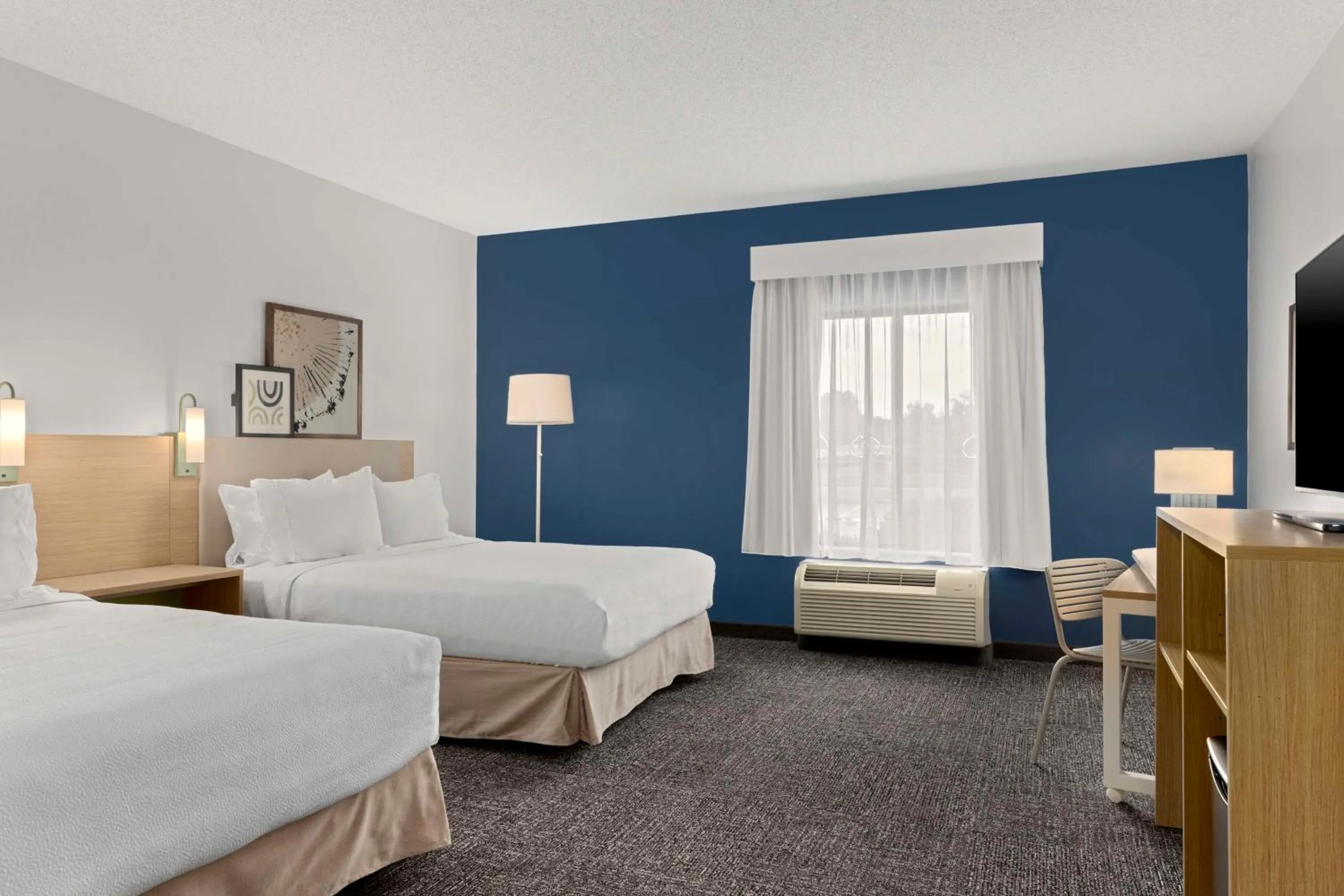 Bed in Spark By Hilton Newcomerstown
