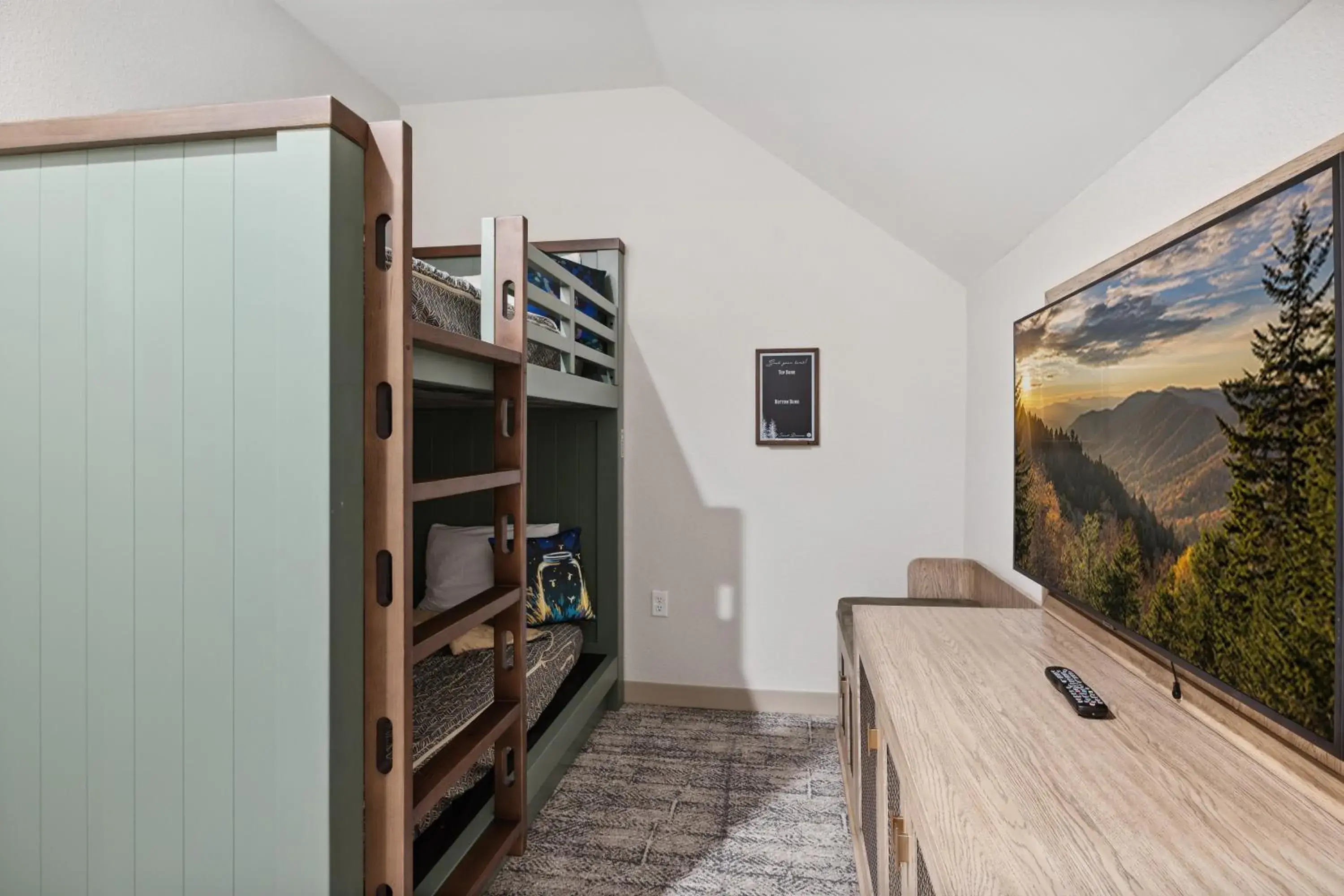 Junior Suite Dormer in Dollywood's HeartSong Lodge & Resort Junior Suite Dormer in Dollywood's HeartSong Lodge & Resort