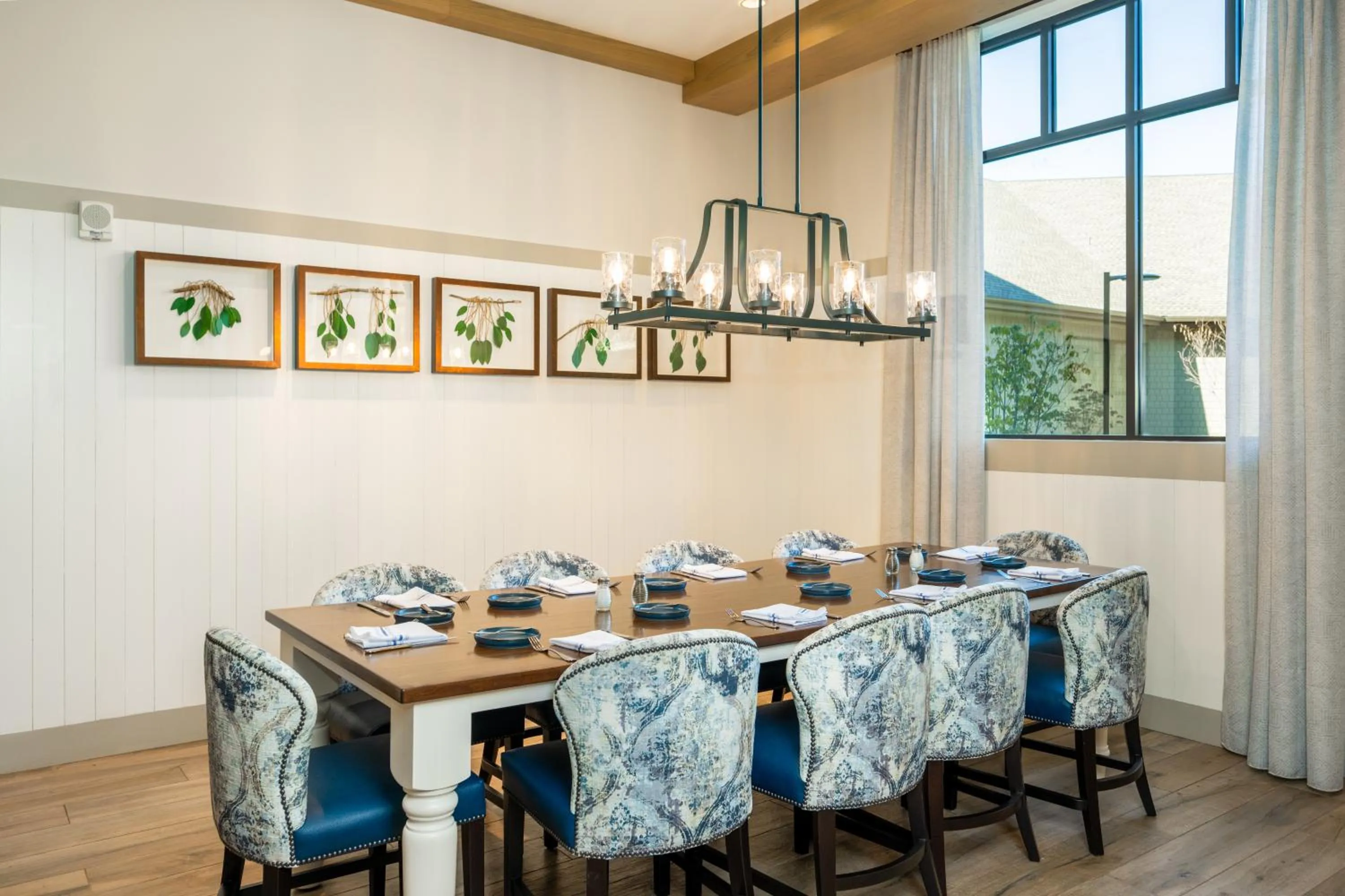 Restaurant/places to eat in Dollywood's HeartSong Lodge & Resort