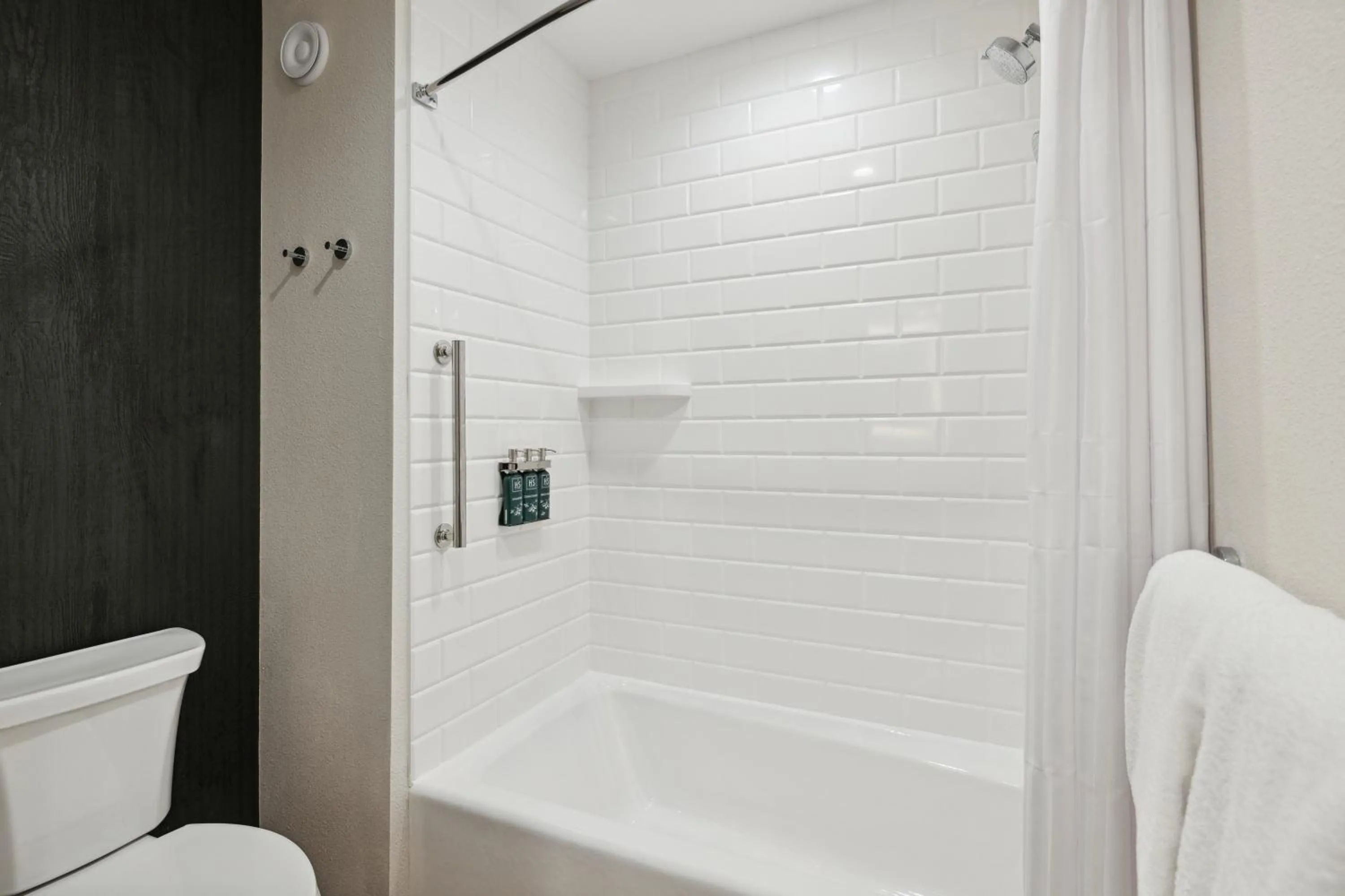 Shower in Dollywood's HeartSong Lodge & Resort