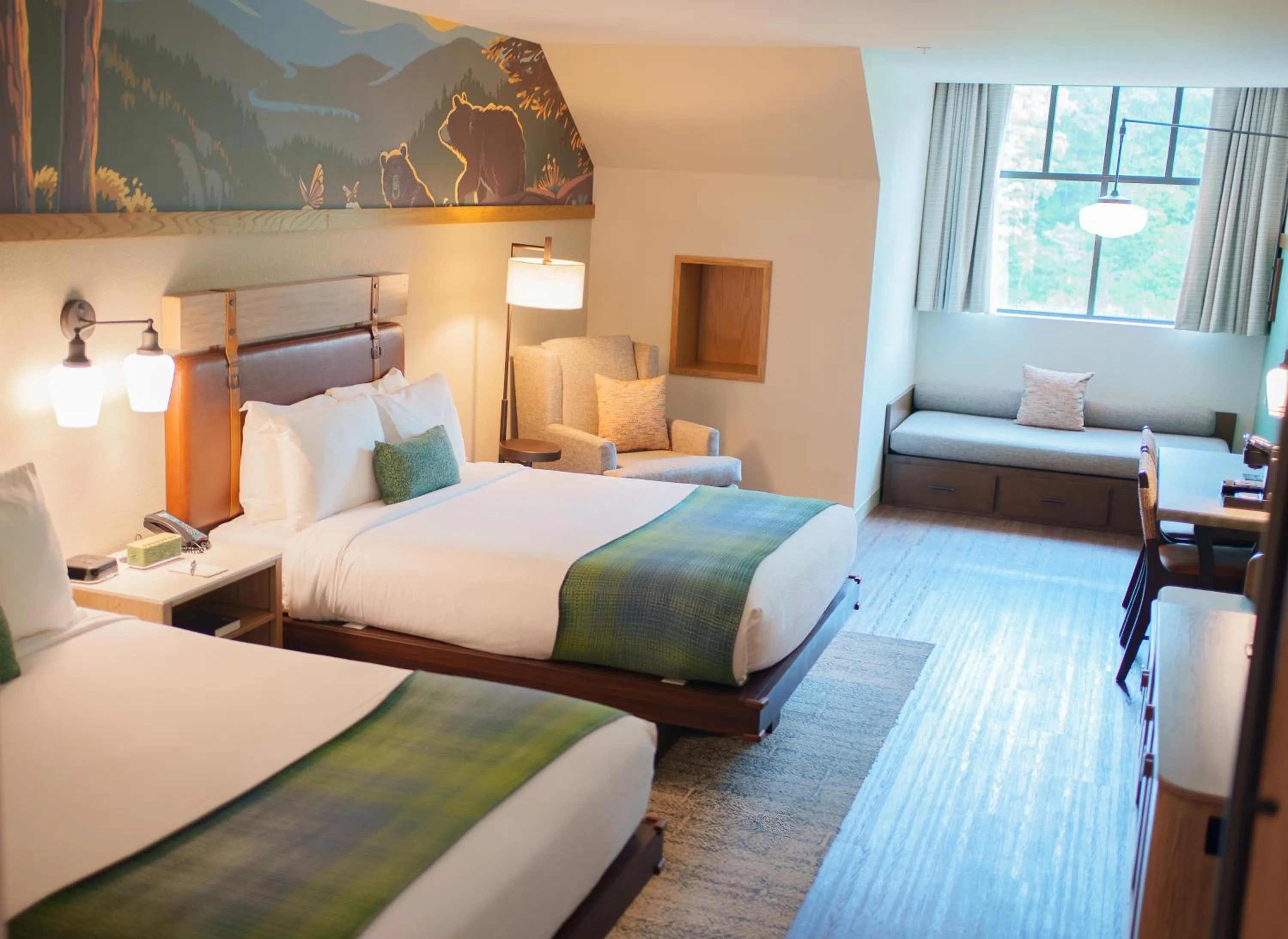 Bed in Dollywood's HeartSong Lodge & Resort