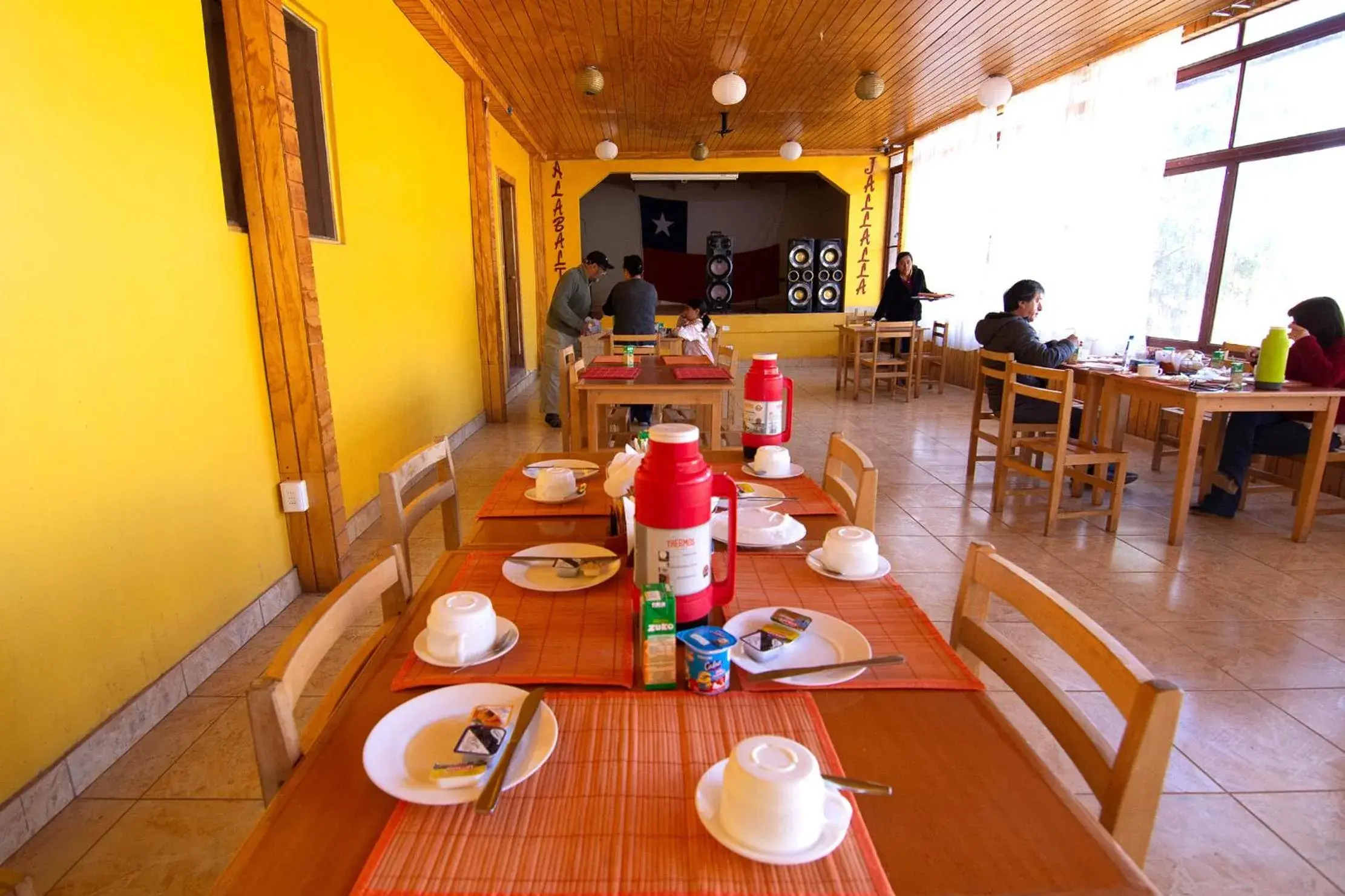 Coffee/tea facilities in Inti & Killa Hostal Coffee/tea facilities in Inti & Killa Hostal