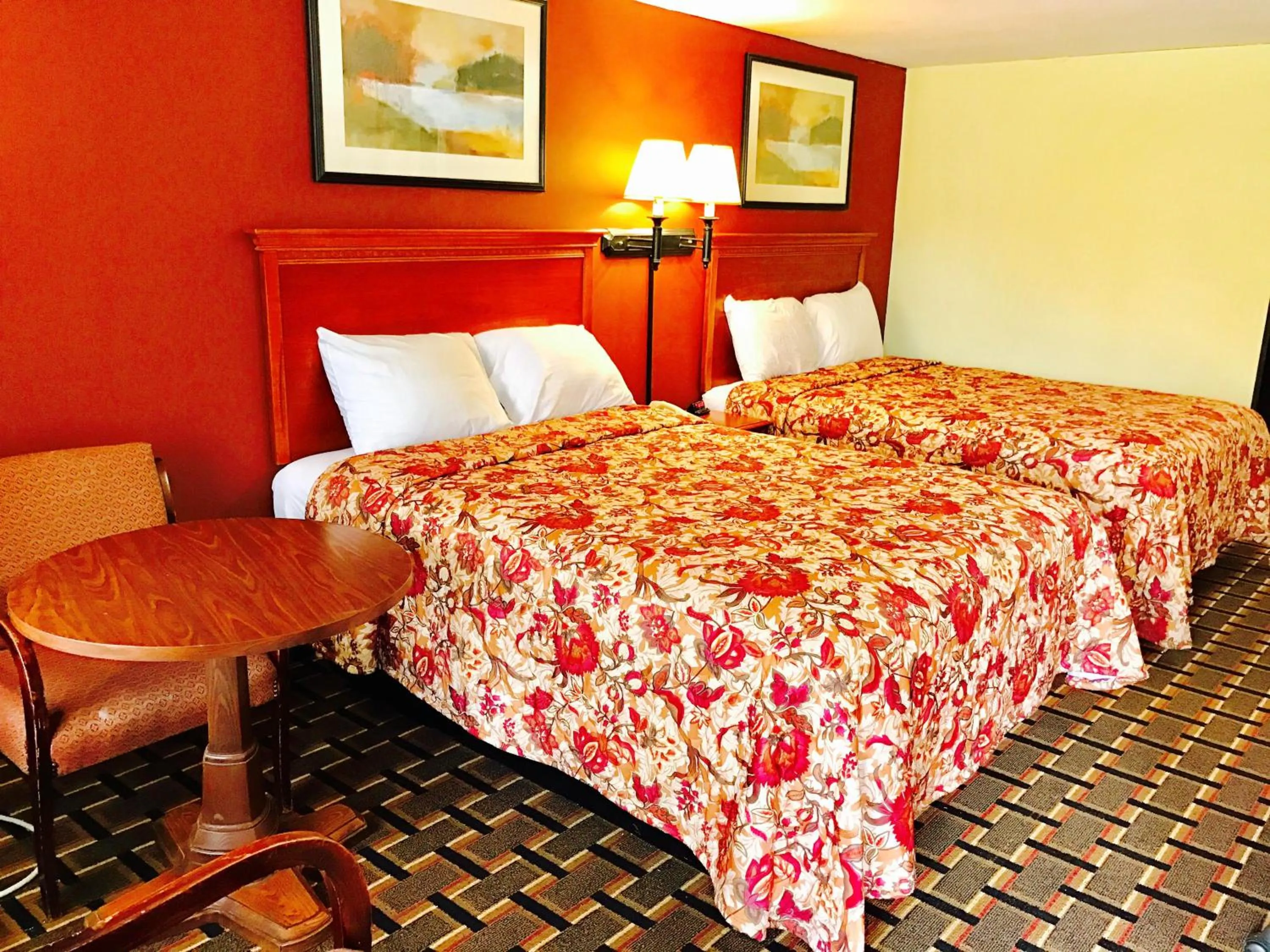 Bed in Greystone Motel