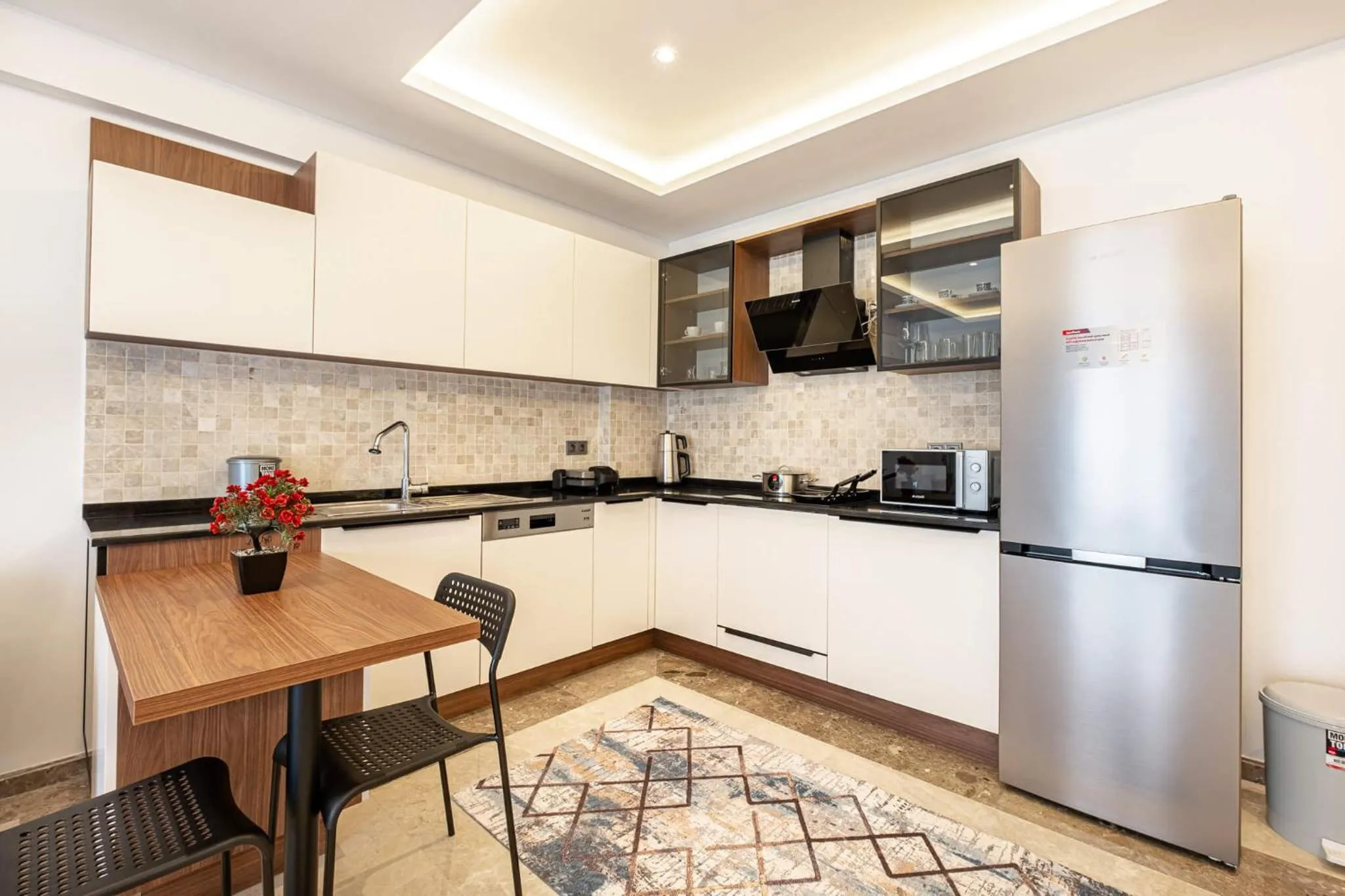 Kitchen or kitchenette in Belek Deluxe Suit