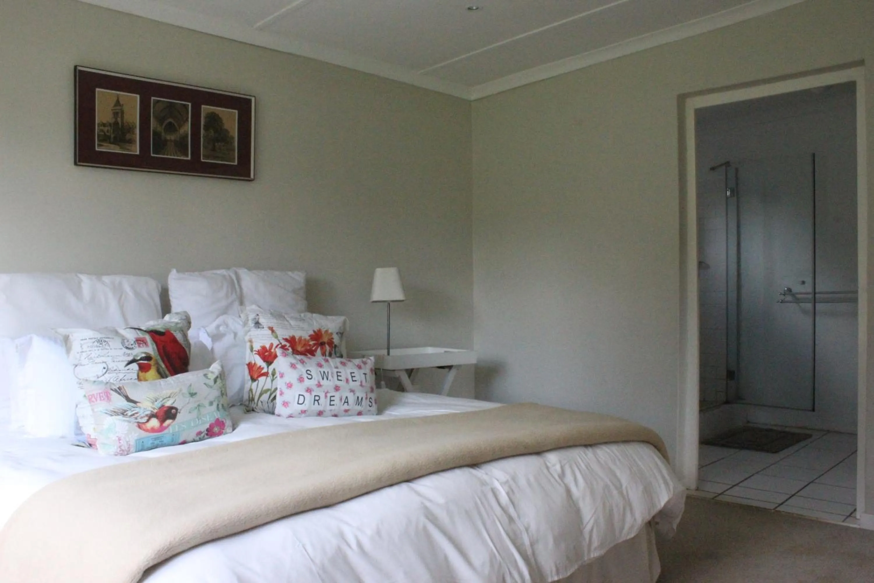 Bathroom, Bed in Beacon Vlei Guest farm