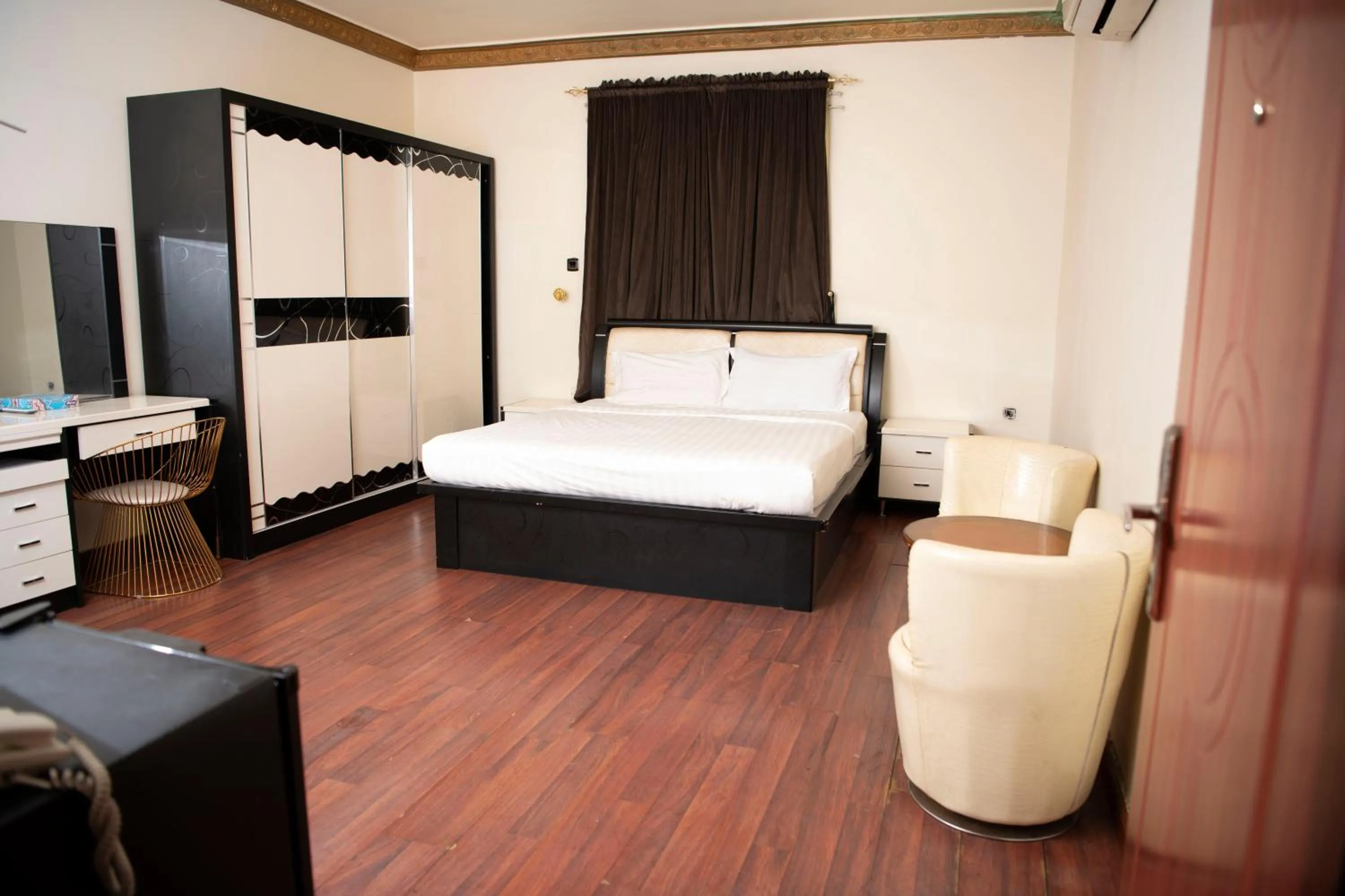 Photo of the whole room in Al Nabarees Al Masi Hotel