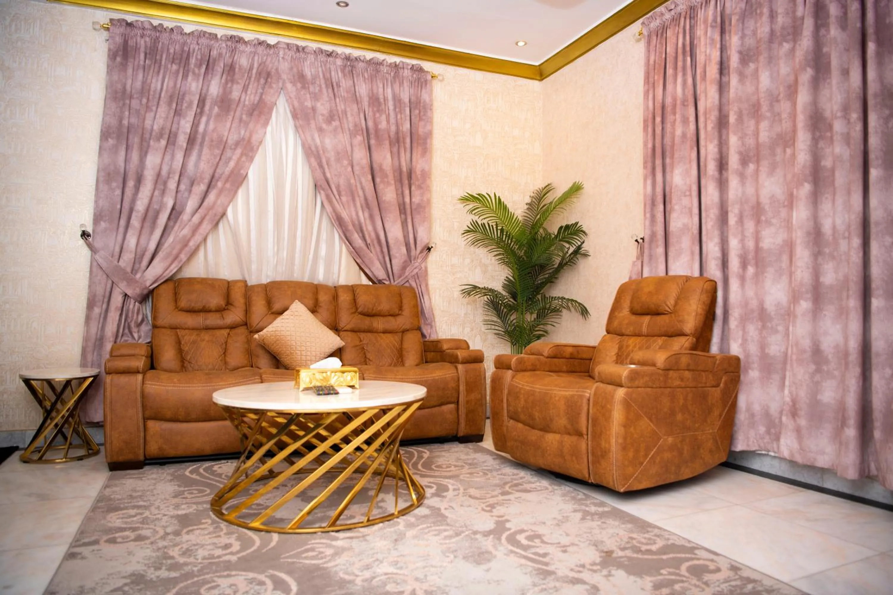 Living room in Al Nabarees Al Masi Hotel