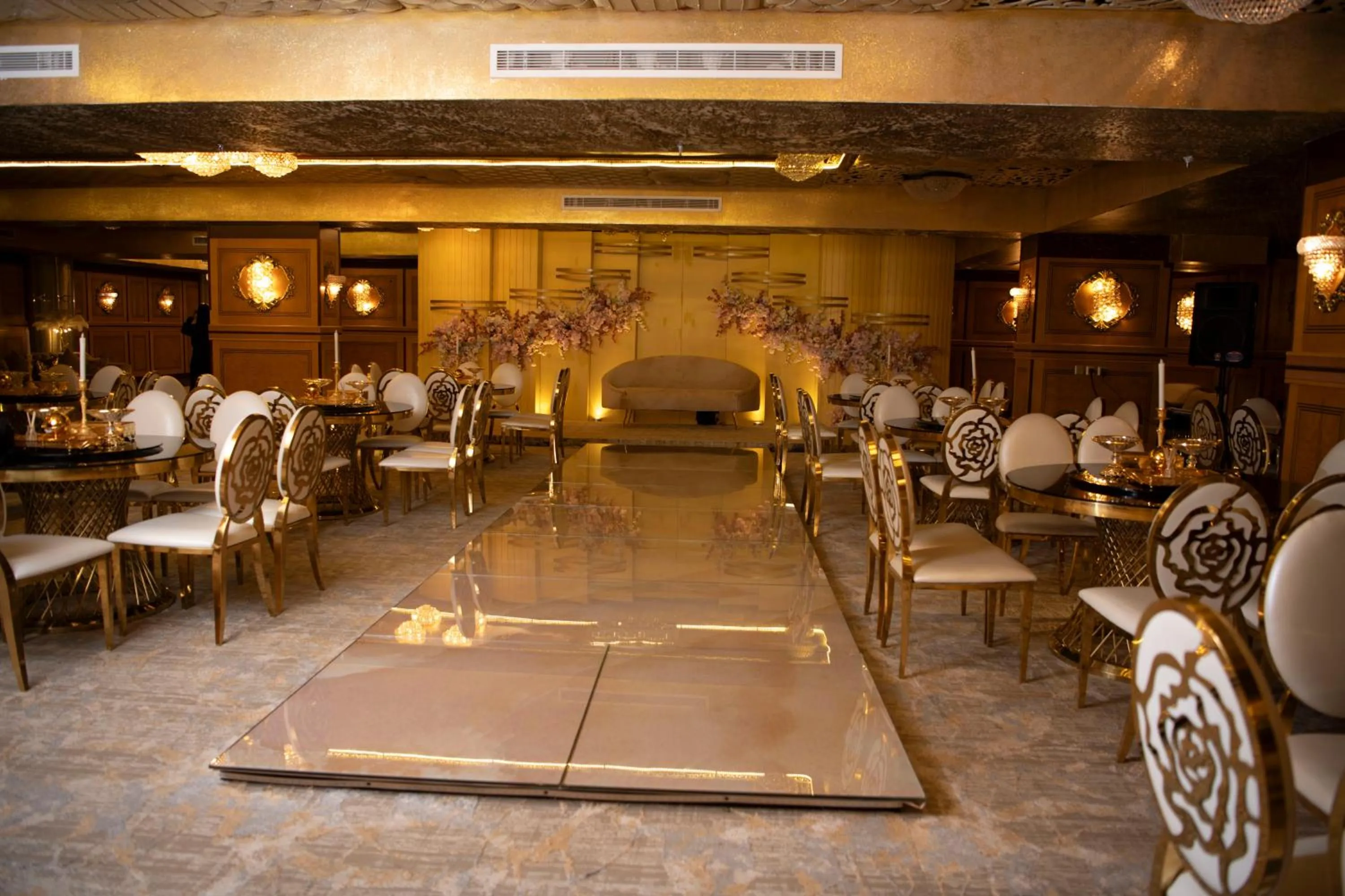 wedding in Al Nabarees Al Masi Hotel