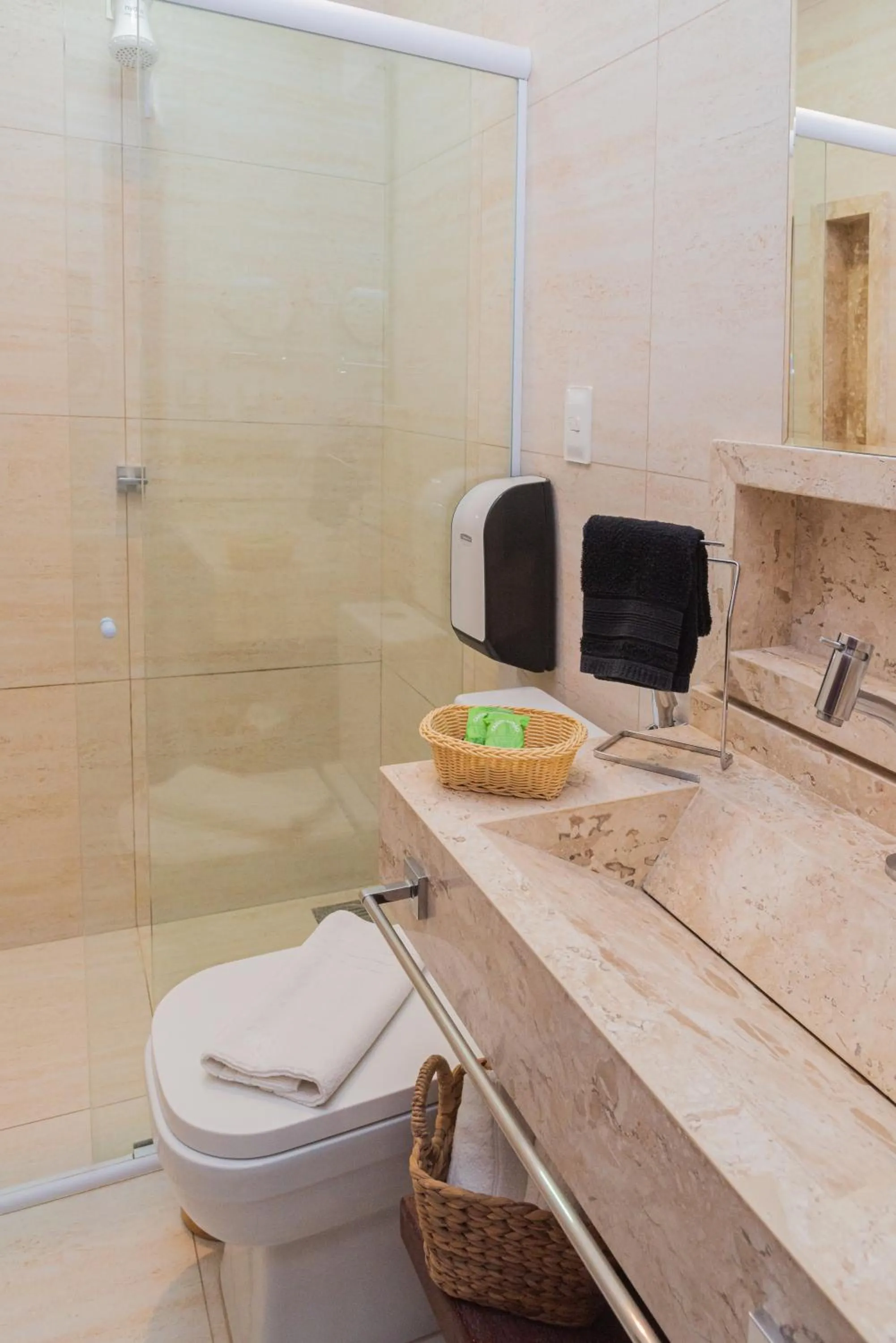 Shower in Moriá Eco Lodge