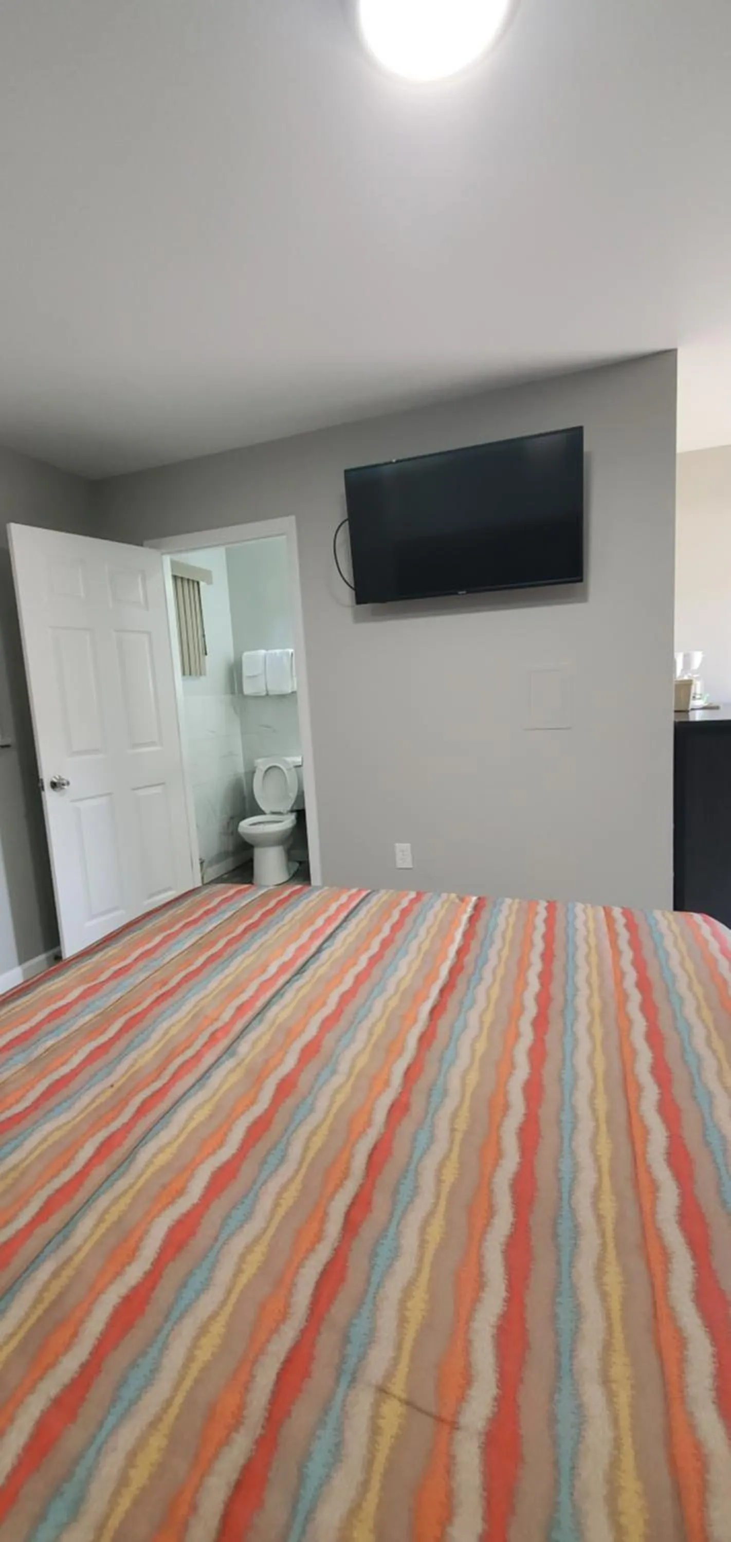 Bed in Villa Rosa Motel