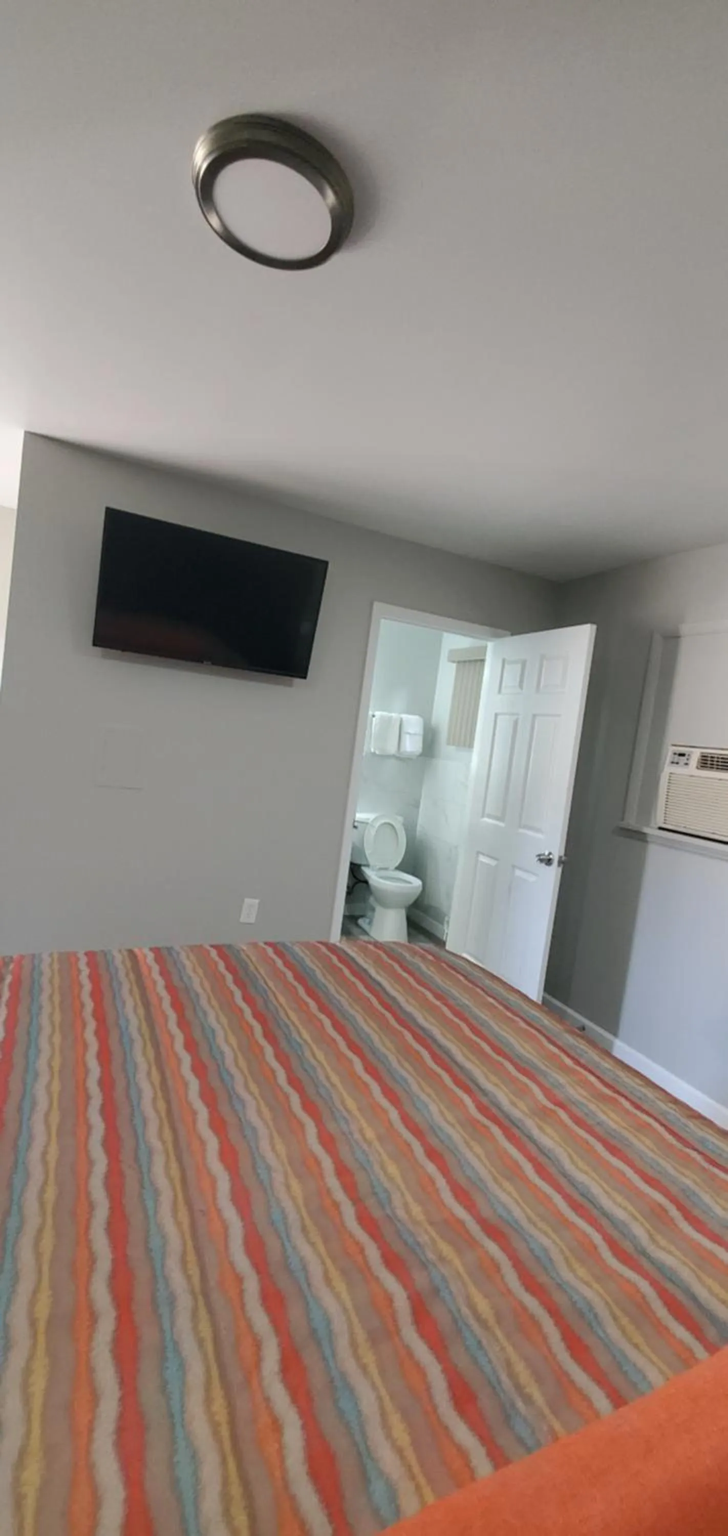 Bed in Villa Rosa Motel