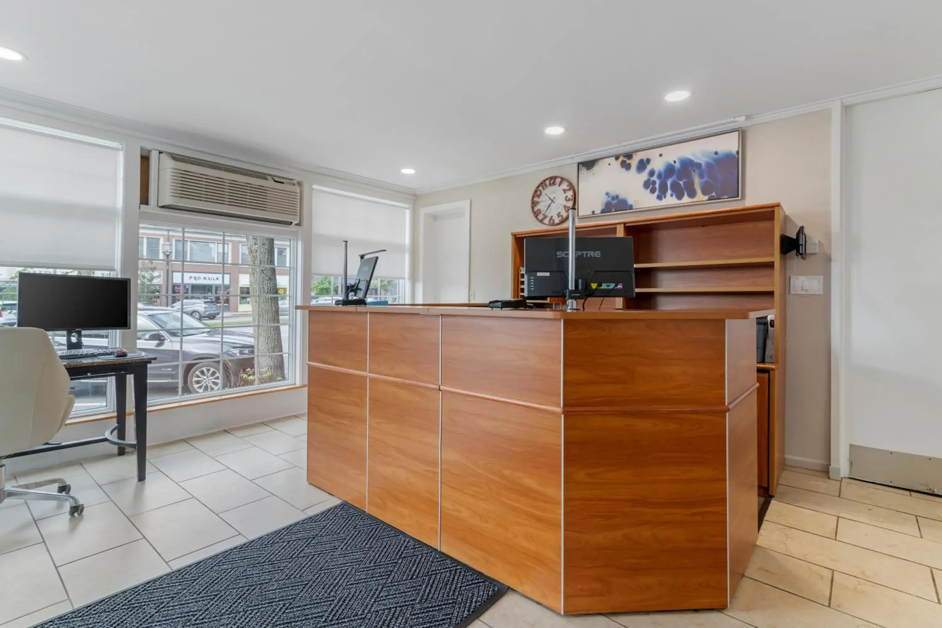 Lobby or reception in Downtown Dover Inn Lobby or reception in Downtown Dover Inn