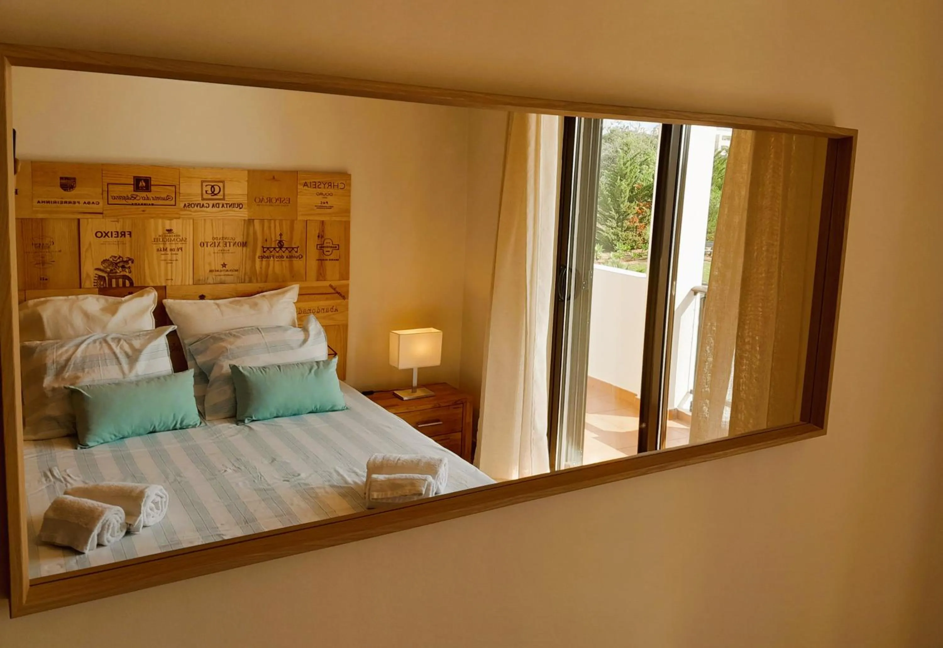 Bed in DeVVine Beach and Golf
