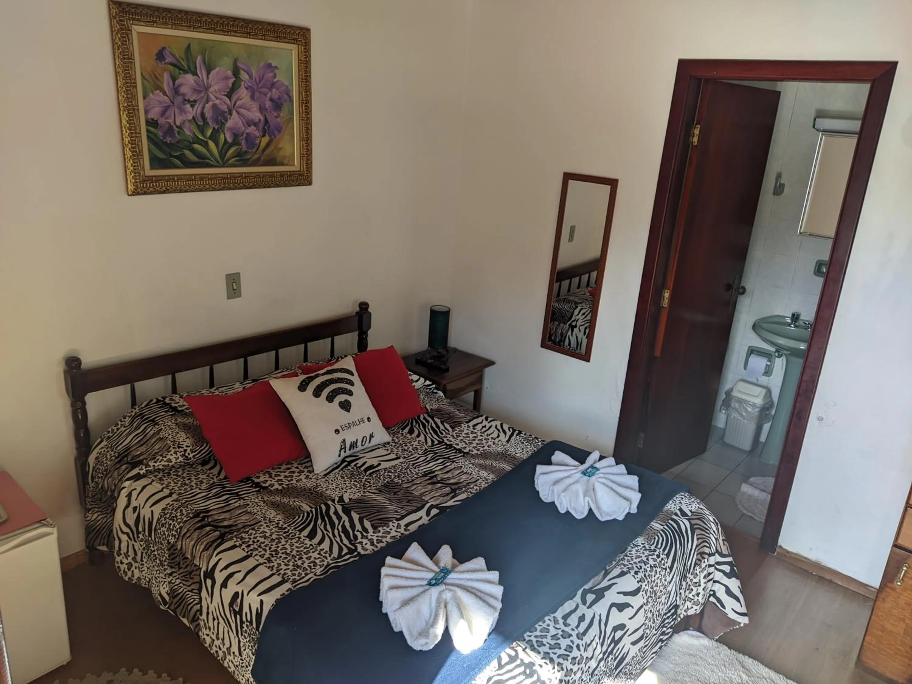 Bed in Pousada dos Marins
