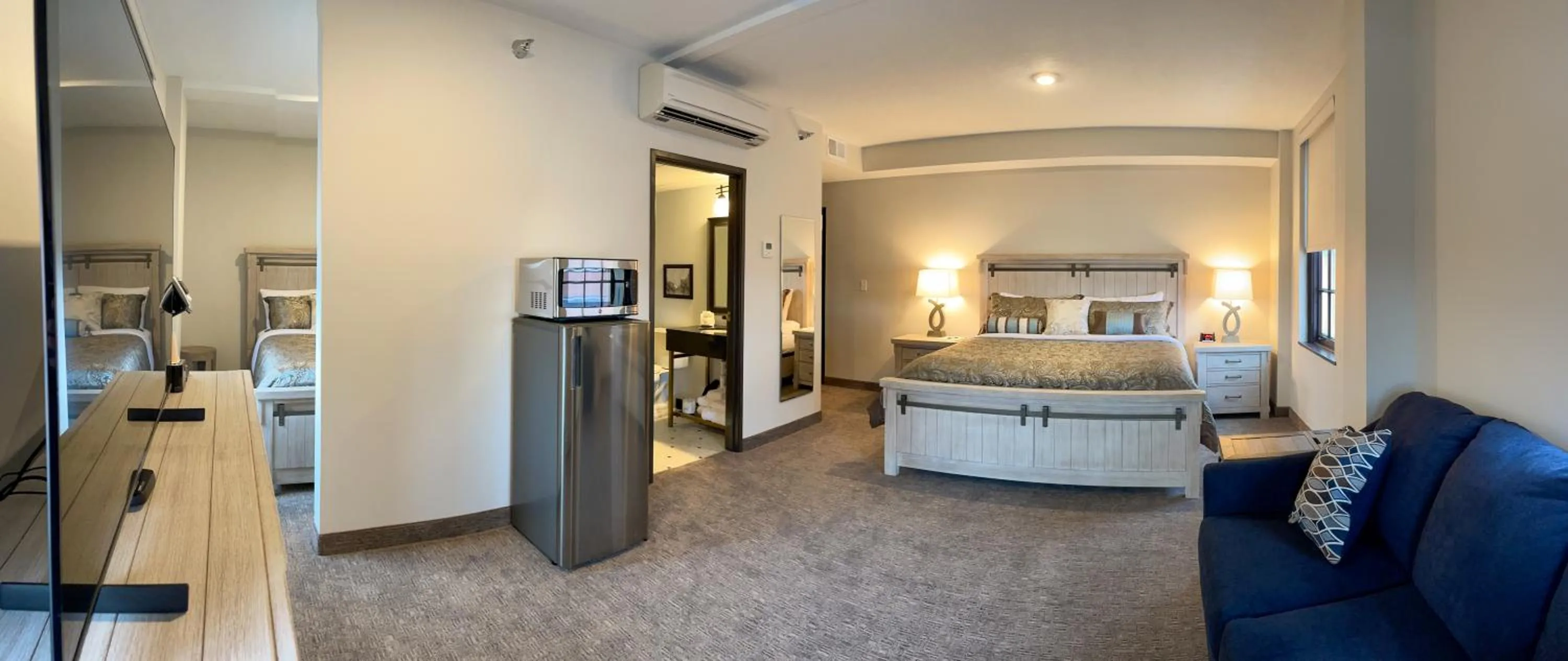 Photo of the whole room in The Alonzo Ward Hotel