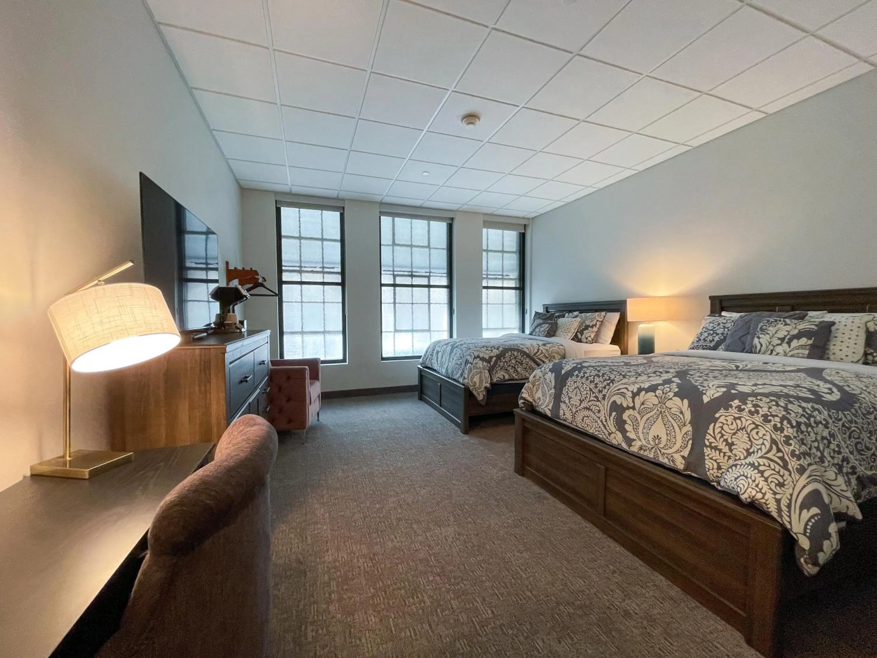 Photo of the whole room, Bed in The Alonzo Ward Hotel