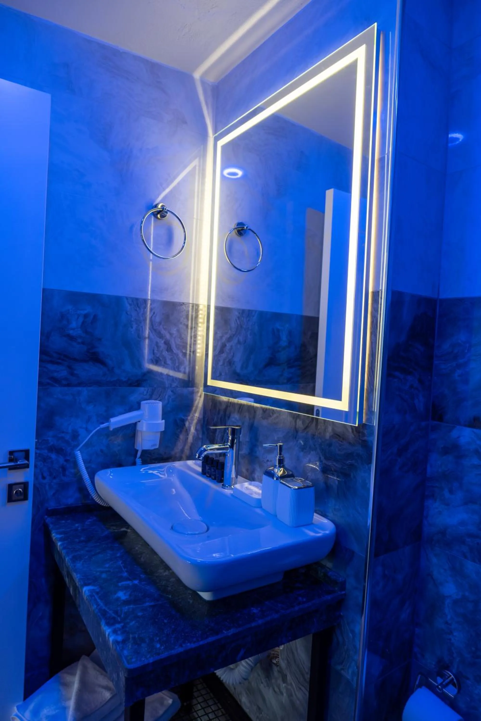 Bathroom in Linda Port Hotel