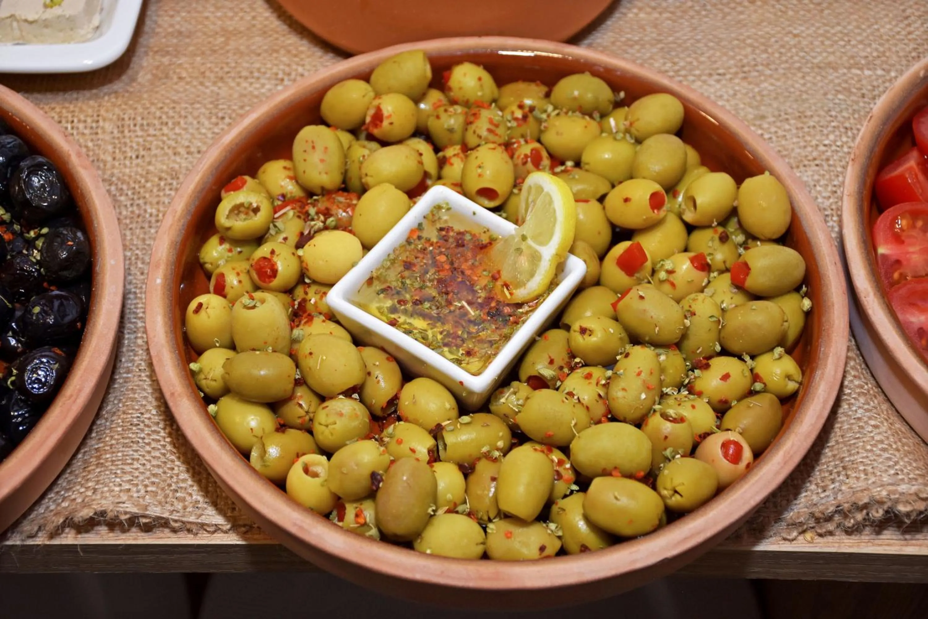 Food and drinks in Linda Port Hotel