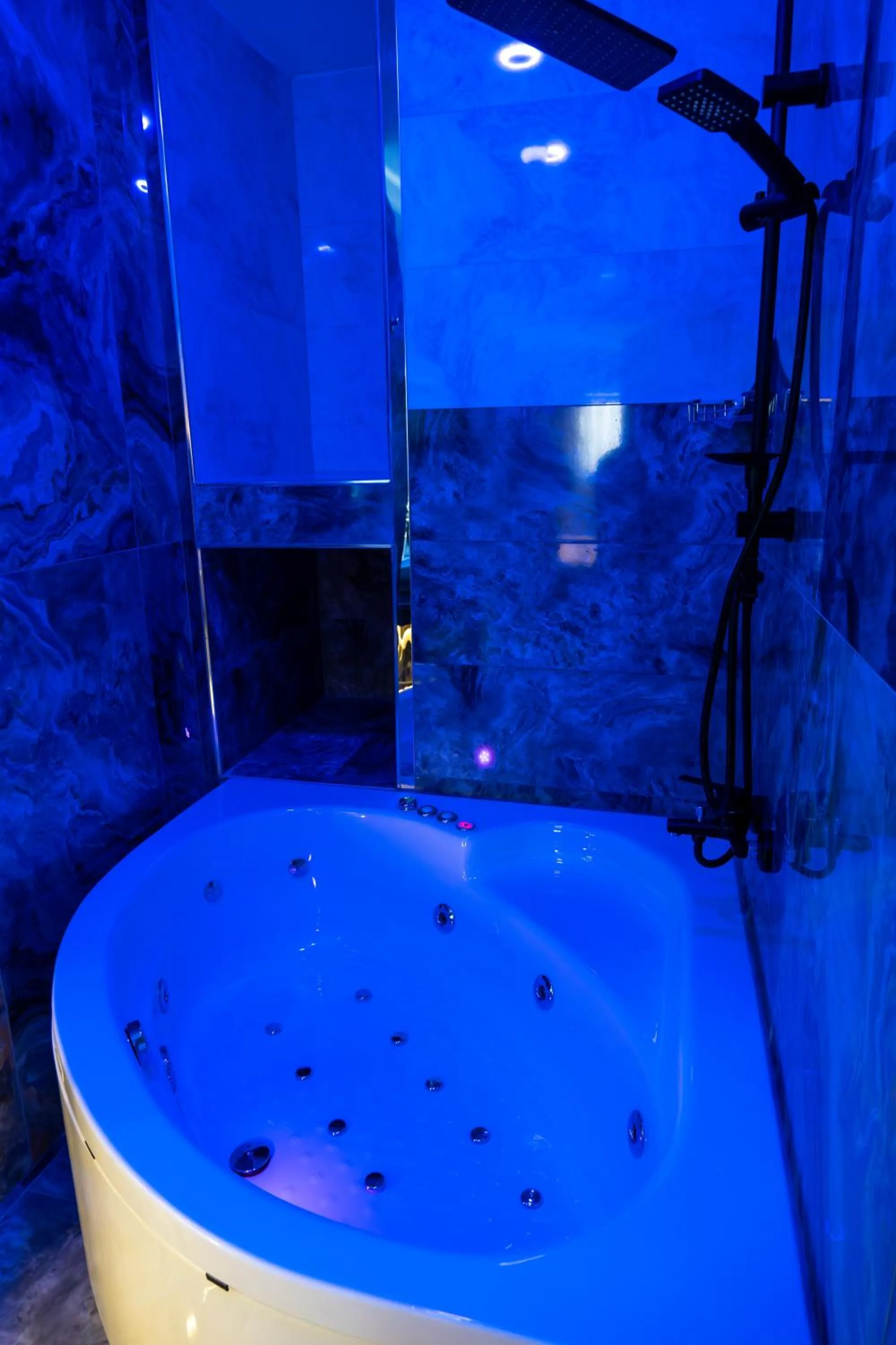 Night in Linda Port Hotel