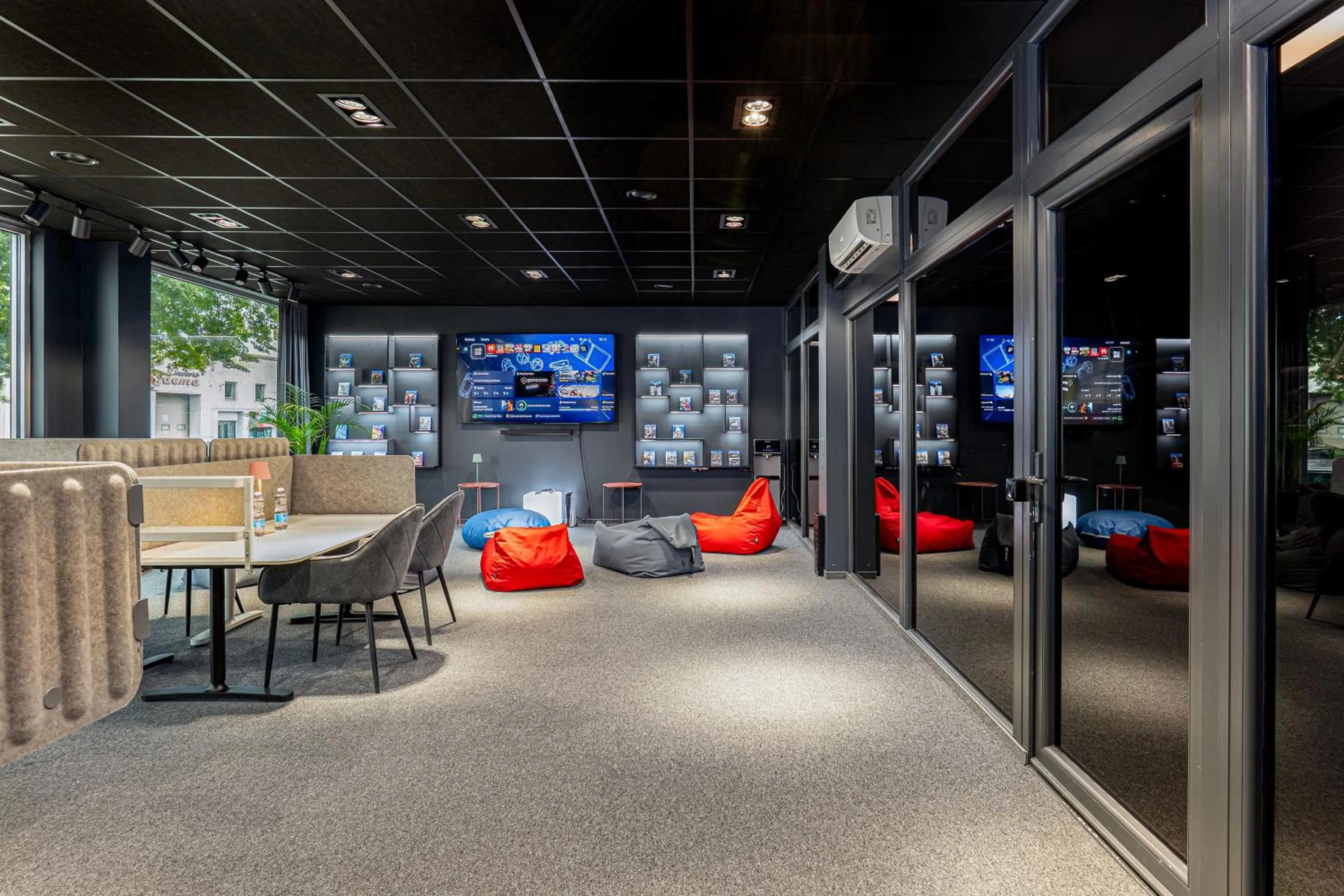 Game Room in Luna Self Check-in Hotel Klaipeda