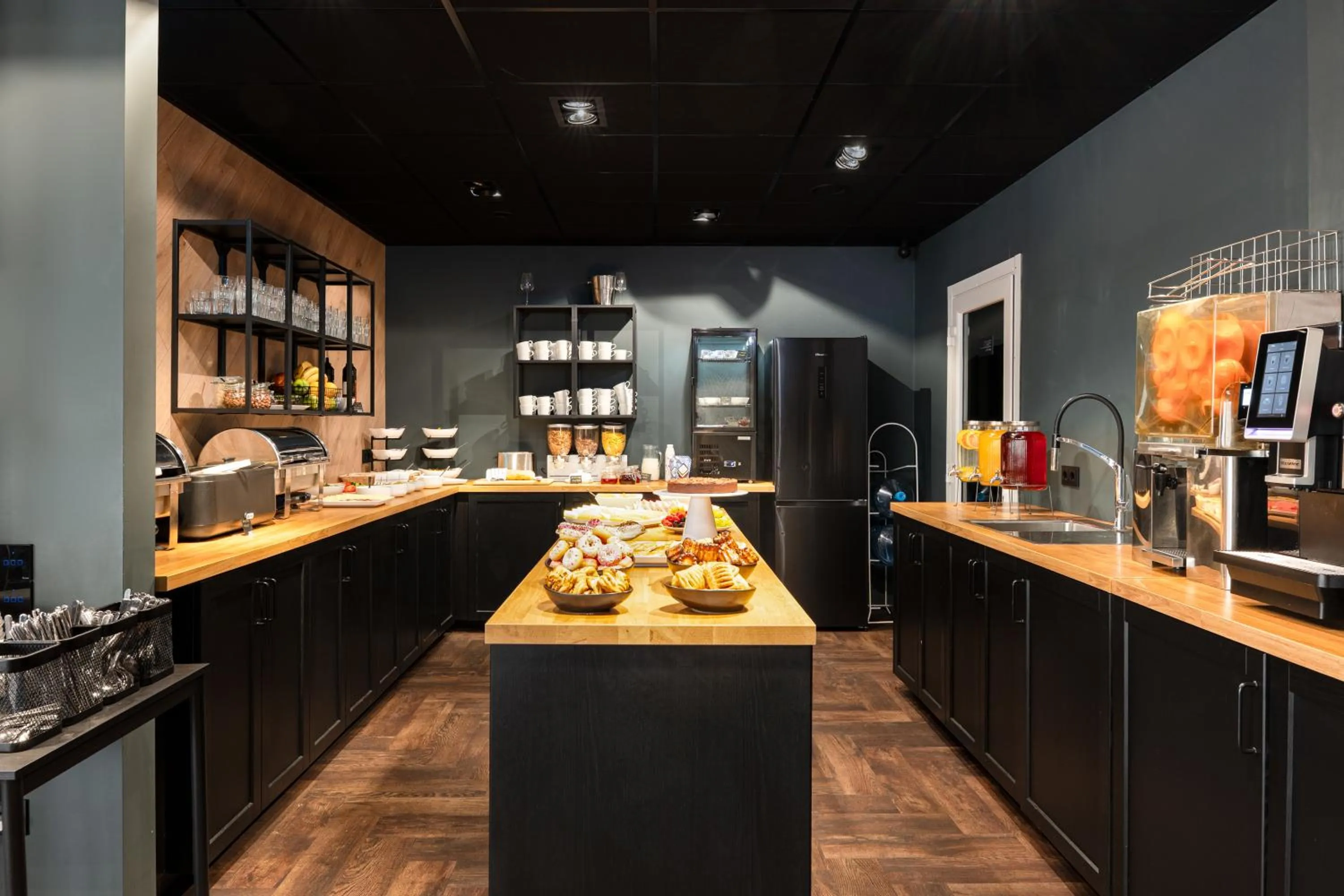 Breakfast in Luna Self Check-in Hotel Klaipeda