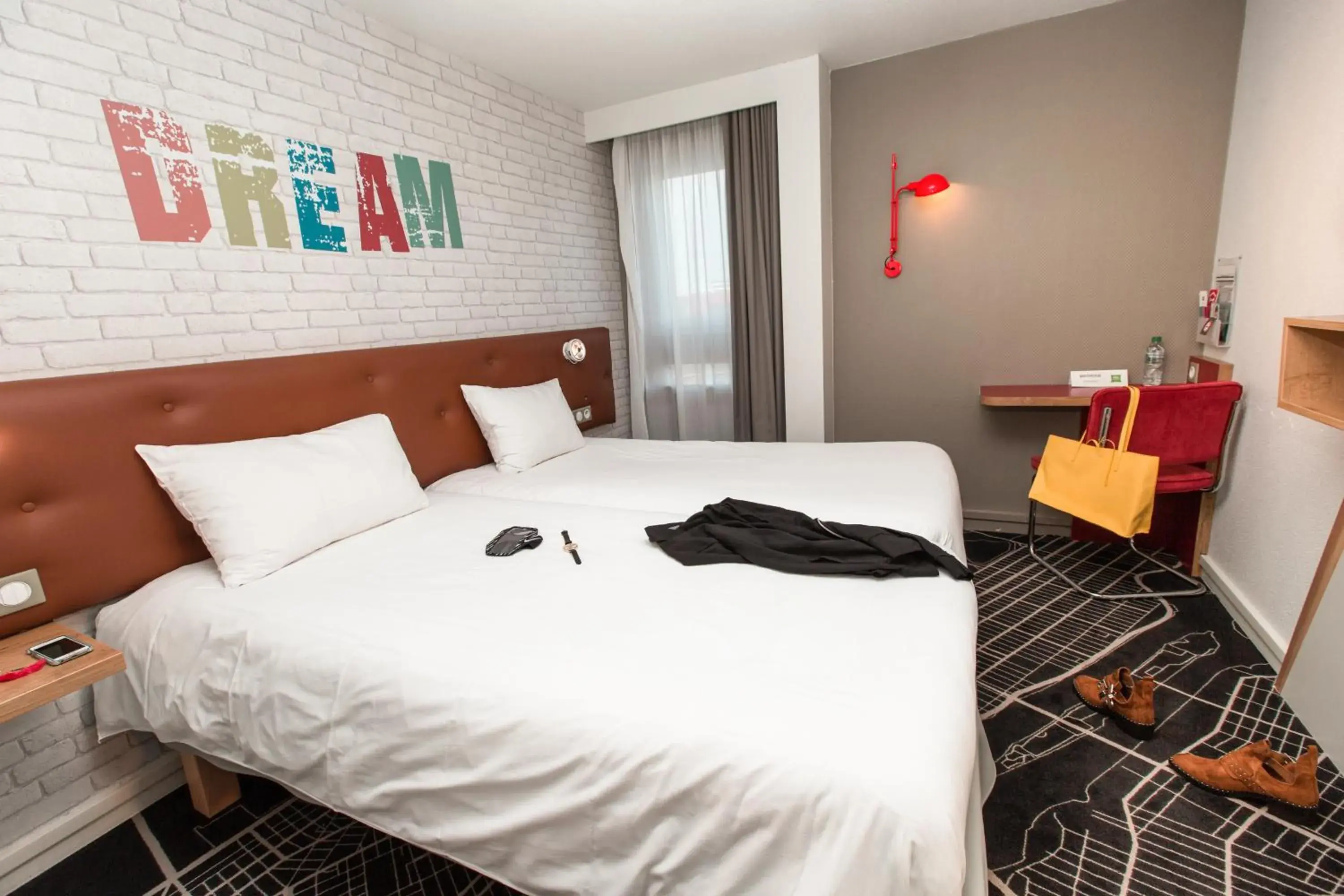 Staff, Bed in ibis Styles Chartres Métropole Staff, Bed in ibis Styles Chartres Métropole