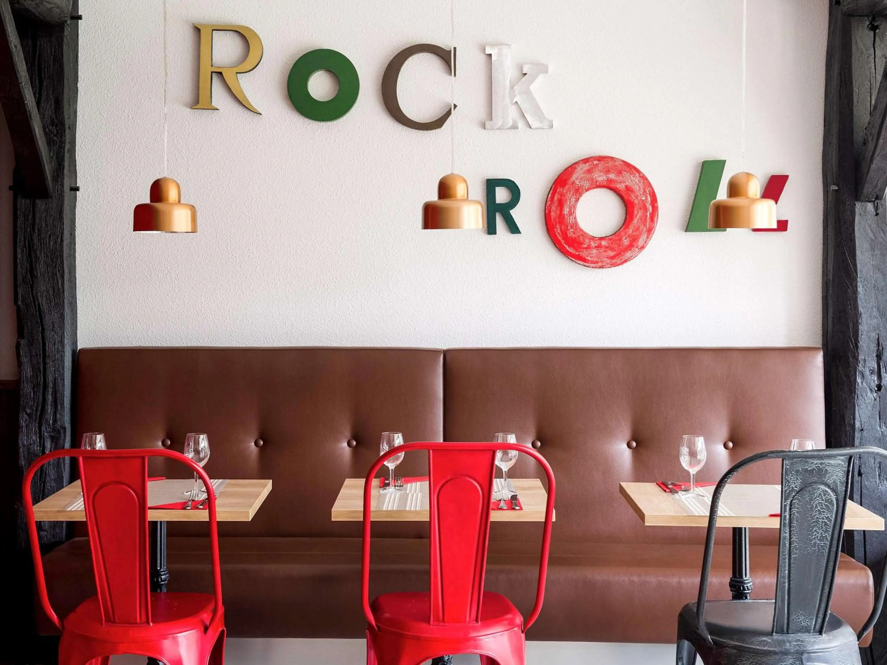 Restaurant/places to eat in ibis Styles Chartres Métropole