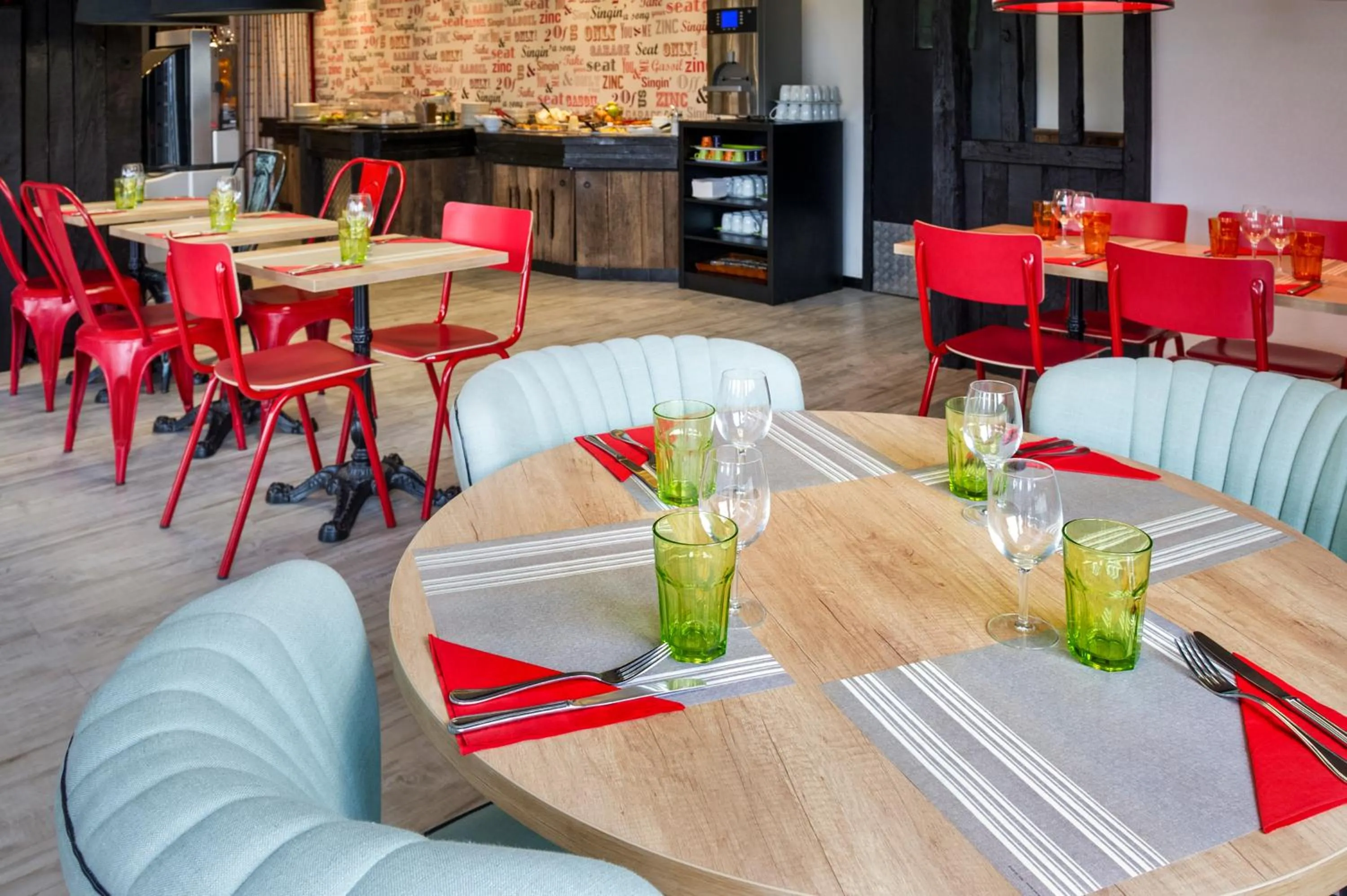 Restaurant/places to eat in ibis Styles Chartres Métropole