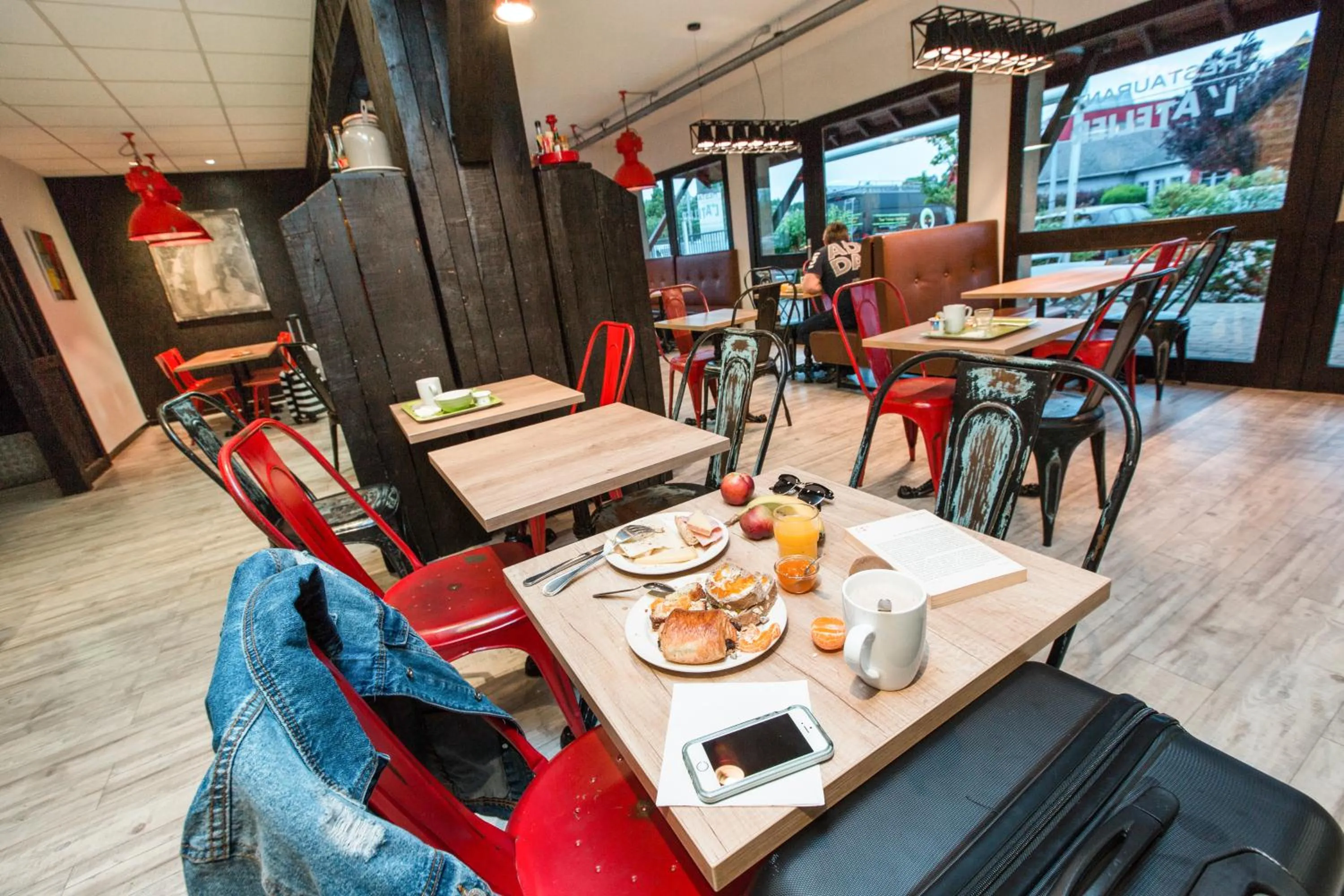 Breakfast in ibis Styles Chartres Métropole