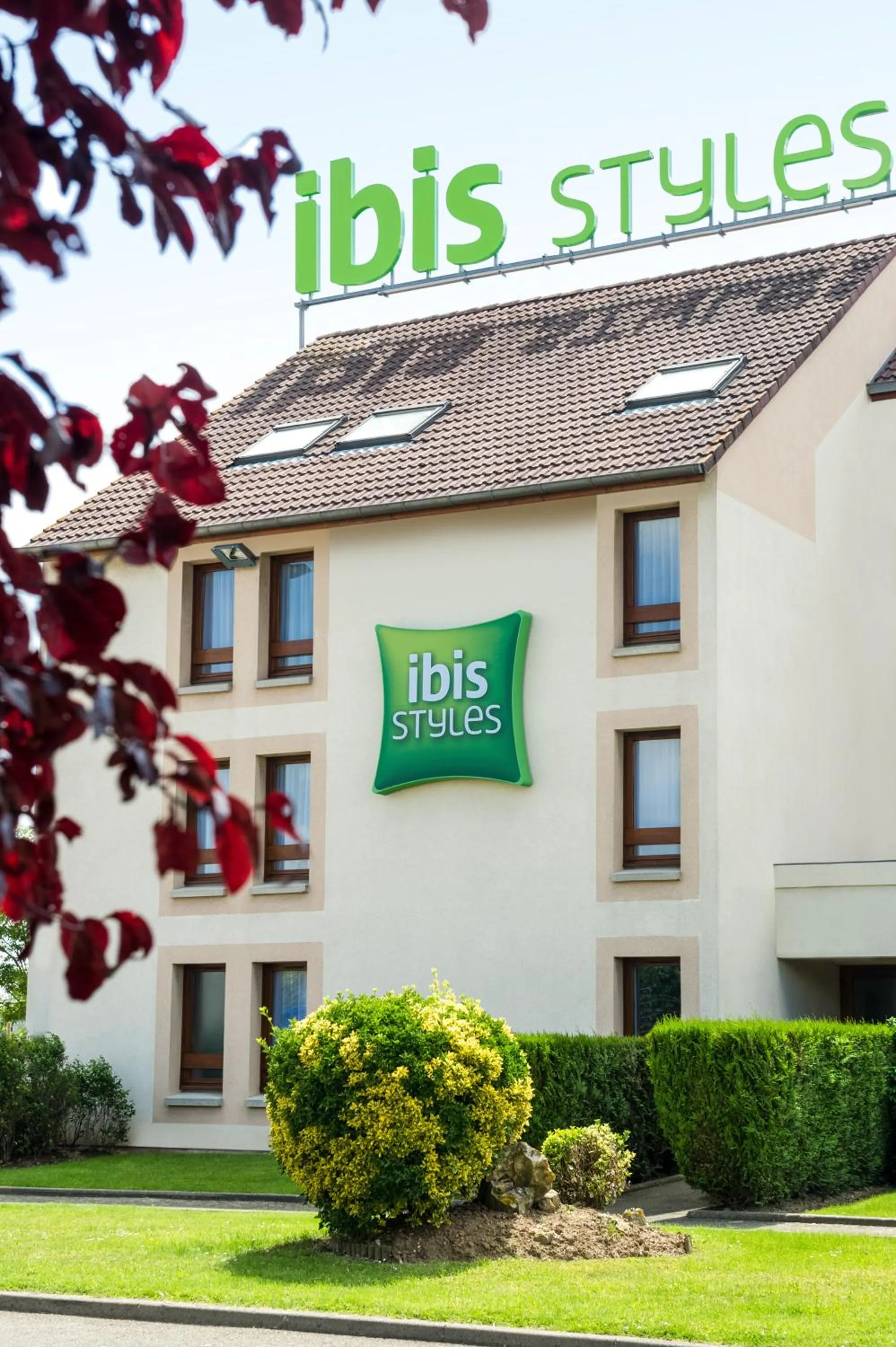 Property building in ibis Styles Chartres Métropole