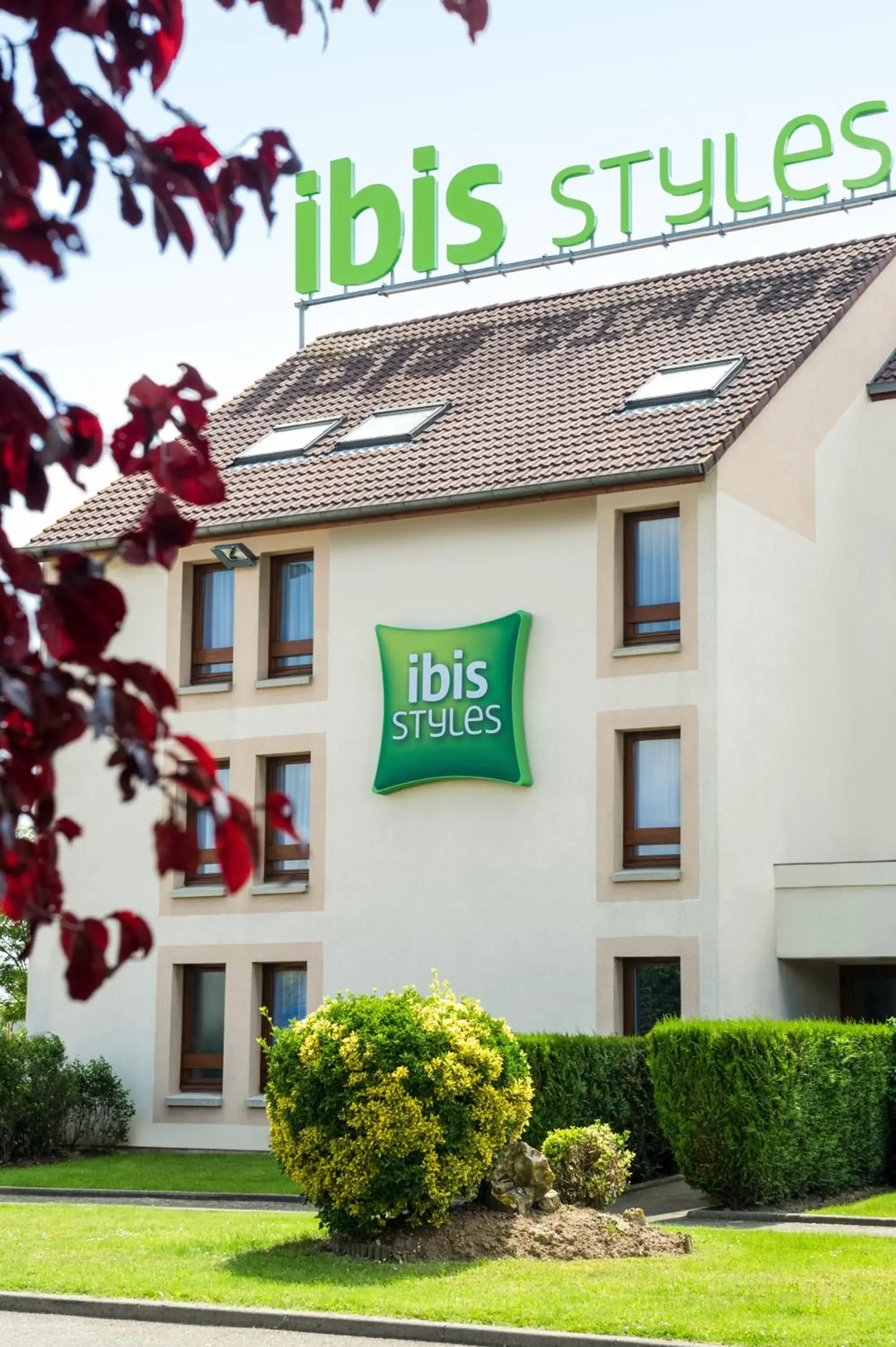 Property building in ibis Styles Chartres Métropole Property building in ibis Styles Chartres Métropole