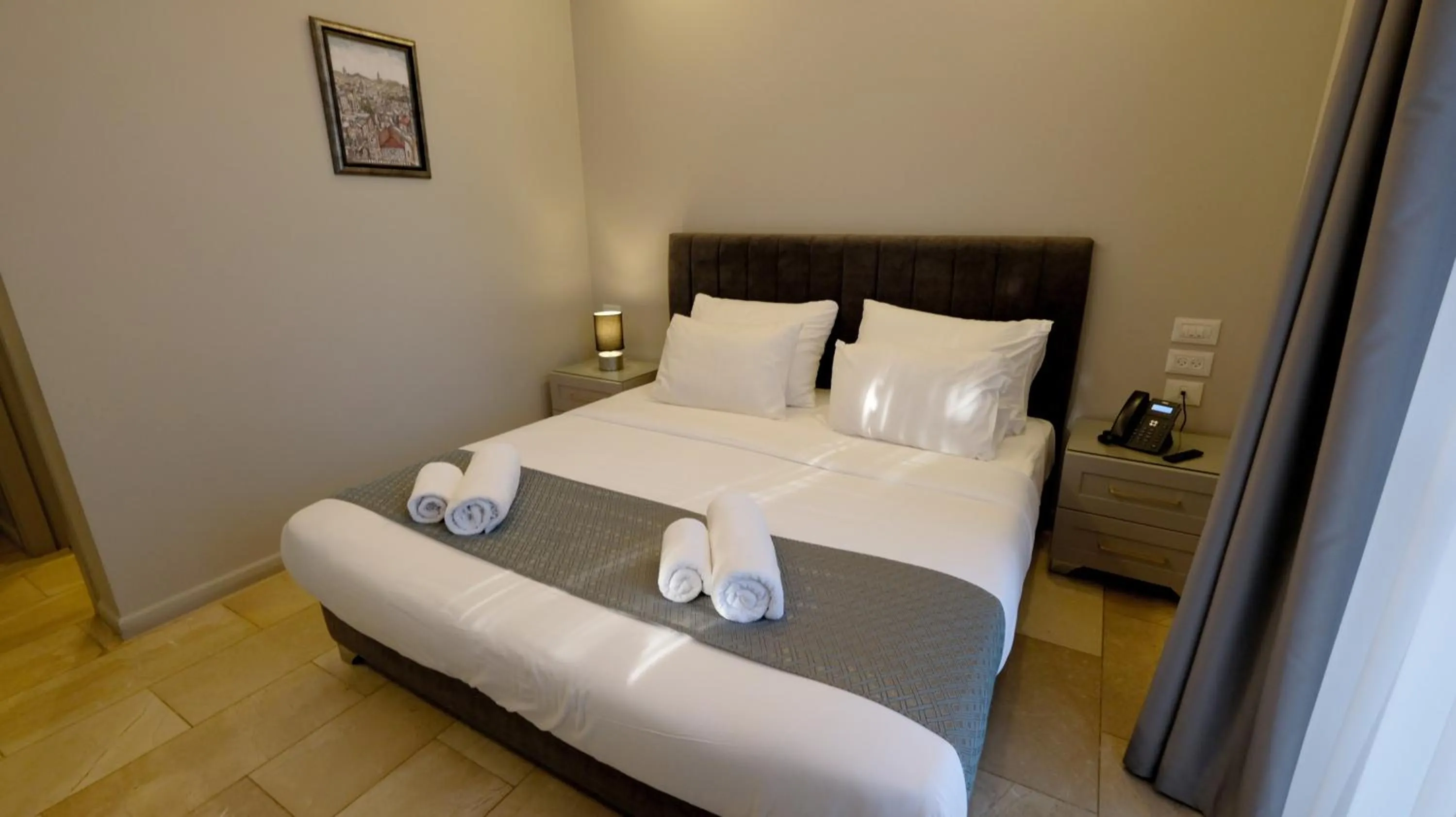 Photo of the whole room, Bed in All Seasons Boutique Hotel - Jerusalem