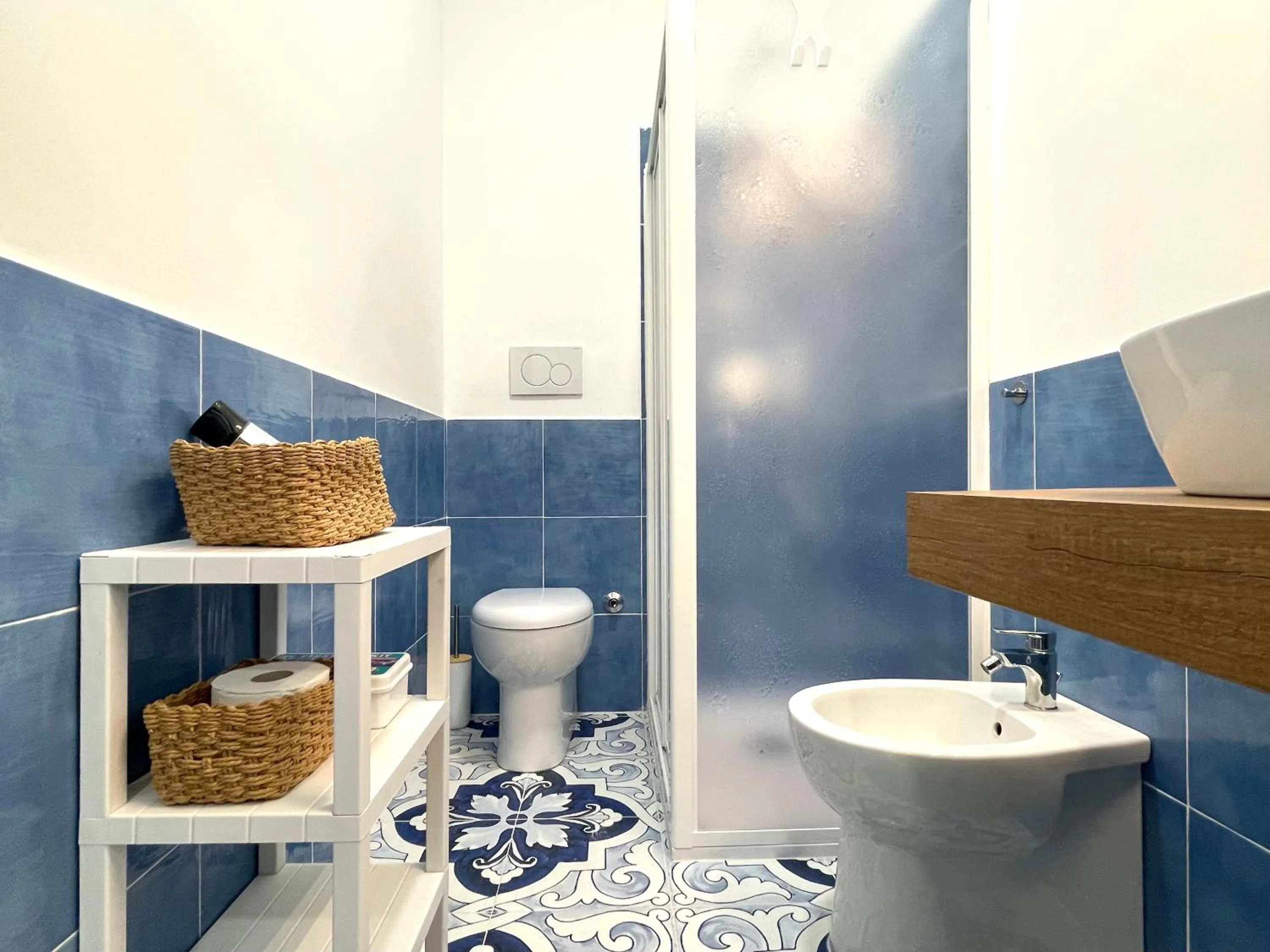 Bathroom in DOMUS MARI a due passi dal mare Anzio Cincinnato