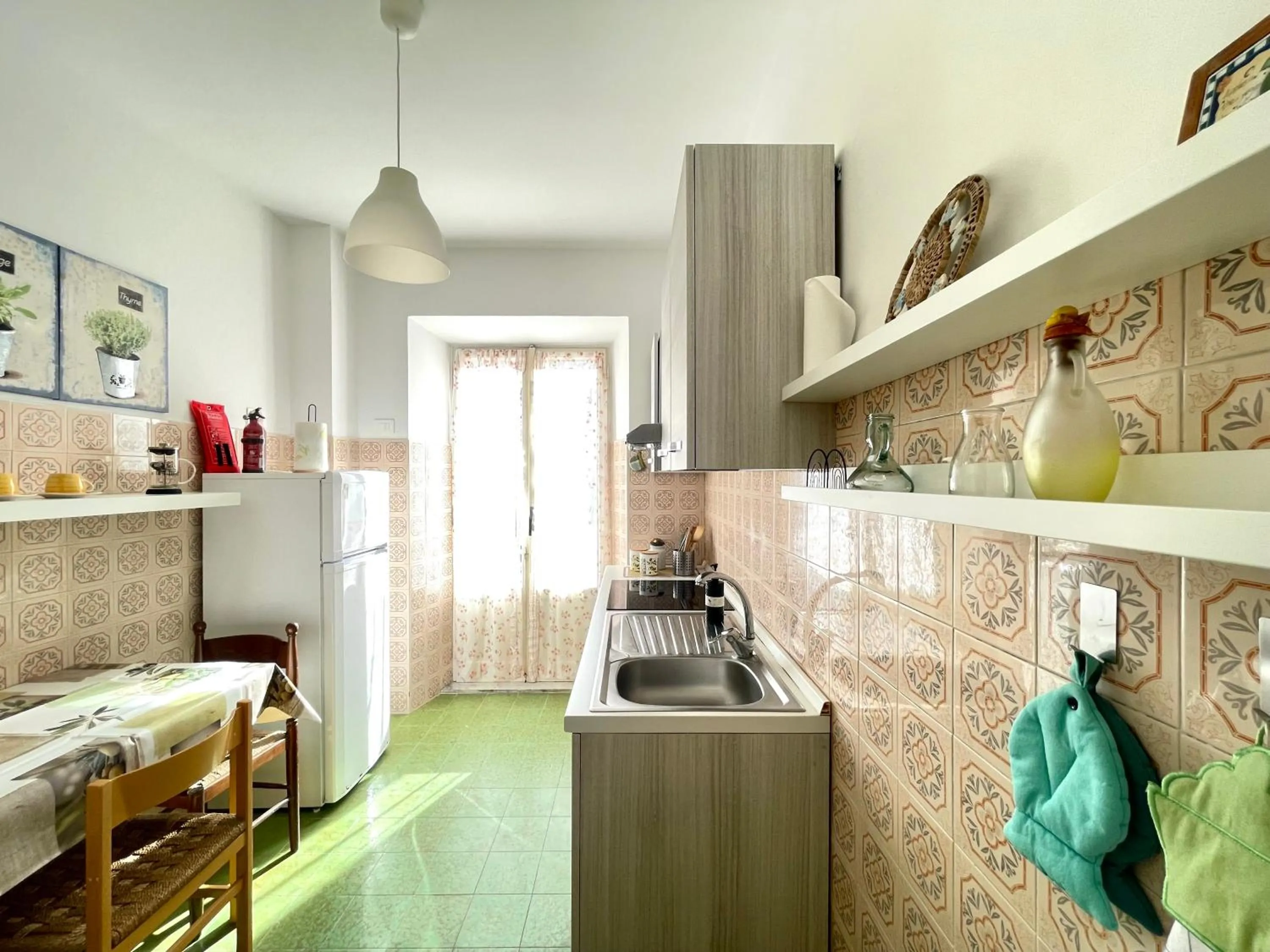 kitchen in DOMUS MARI a due passi dal mare Anzio Cincinnato