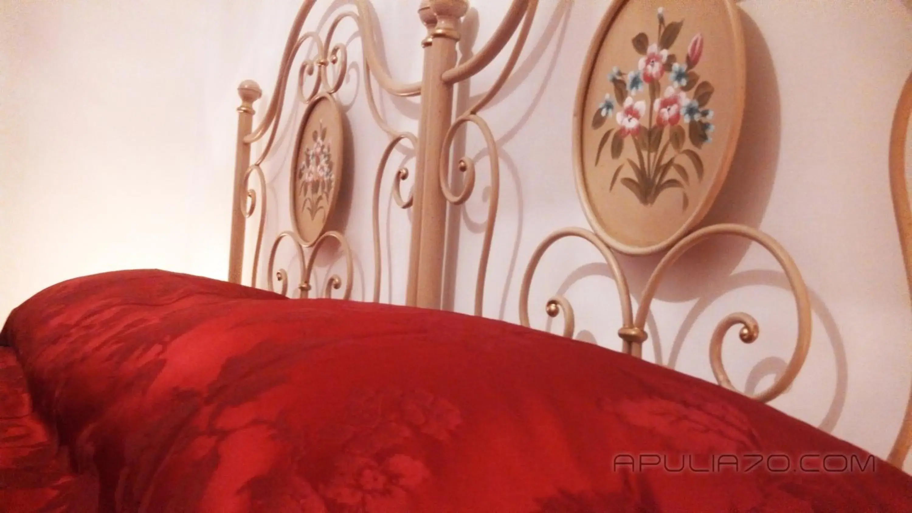 Bedroom, Bed in Apulia 70 Holidays - Suites & Experiences Bedroom, Bed in Apulia 70 Holidays - Suites & Experiences