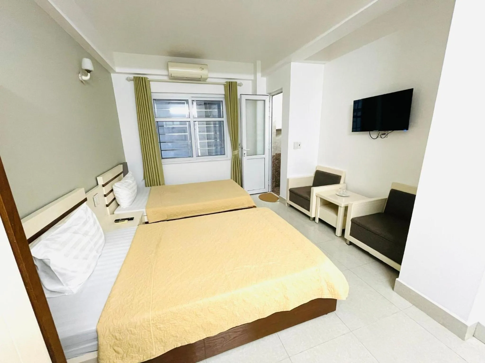 Bedroom, Bed in The Light Hotel