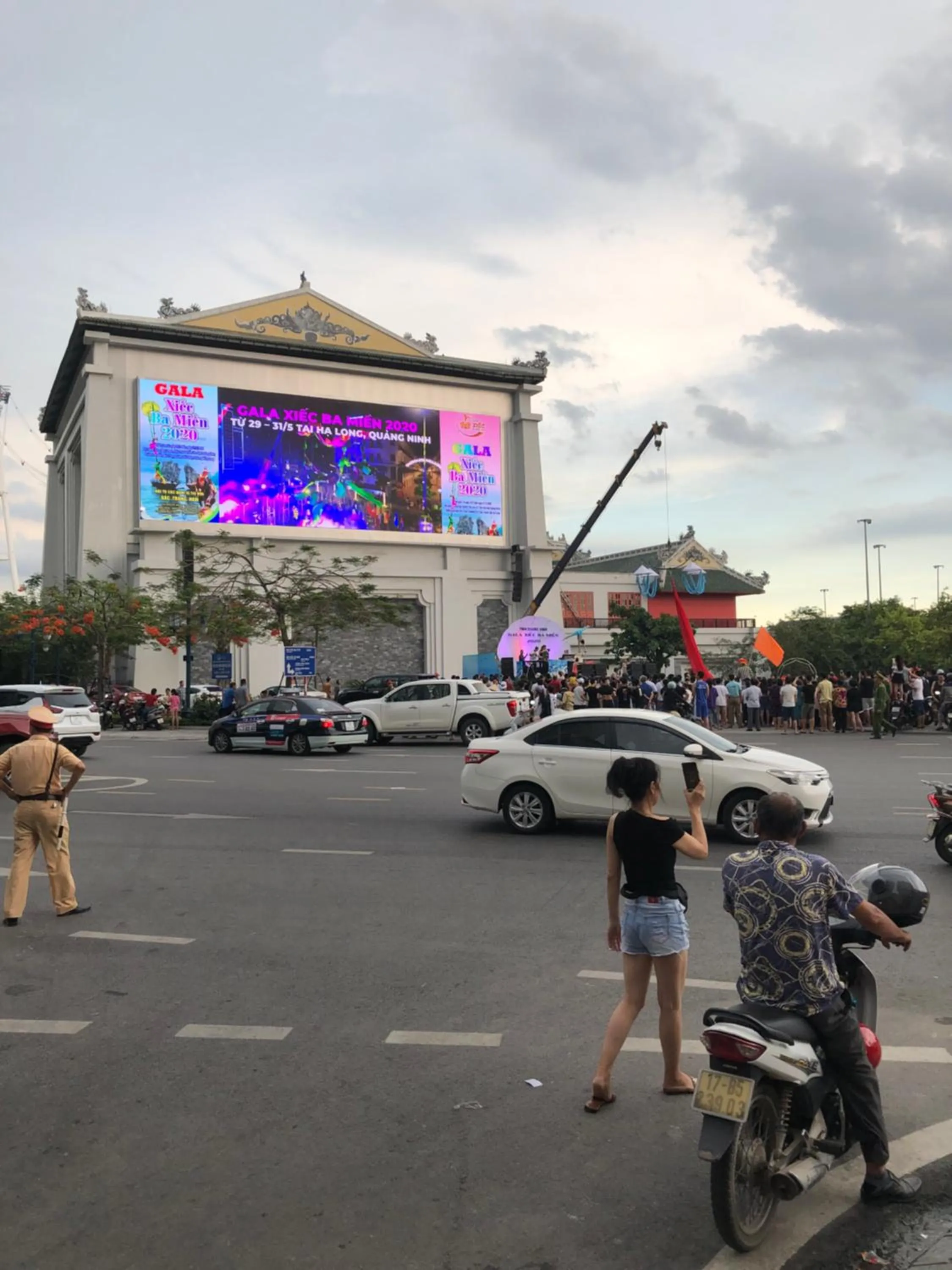 Neighbourhood in Central Halong Hotel