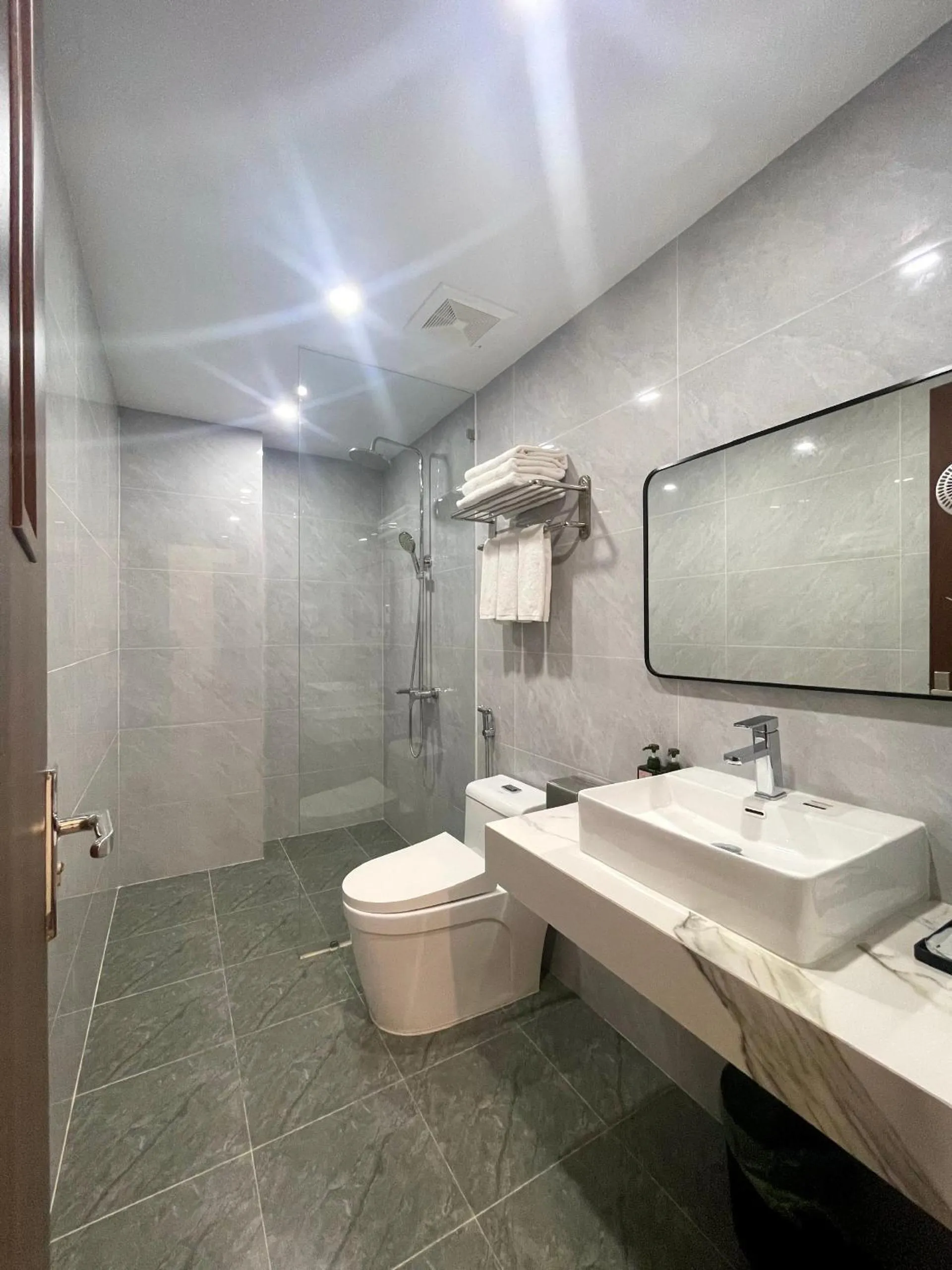 Central Halong Hotel