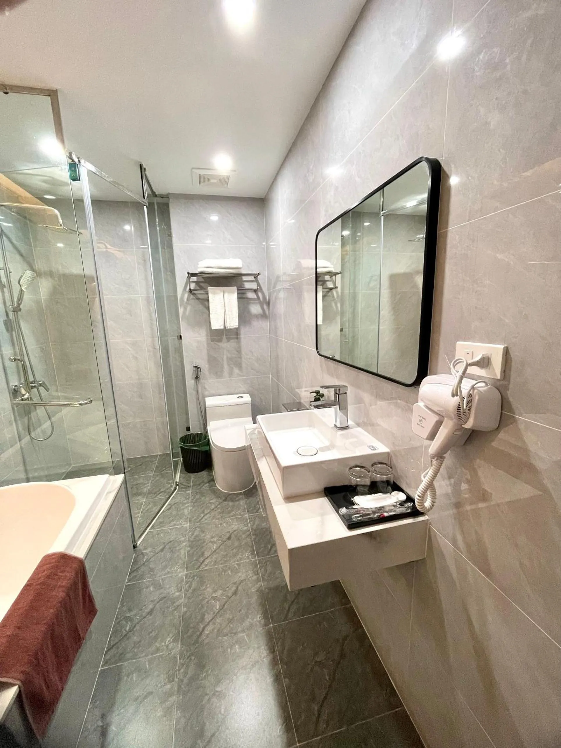 Central Halong Hotel