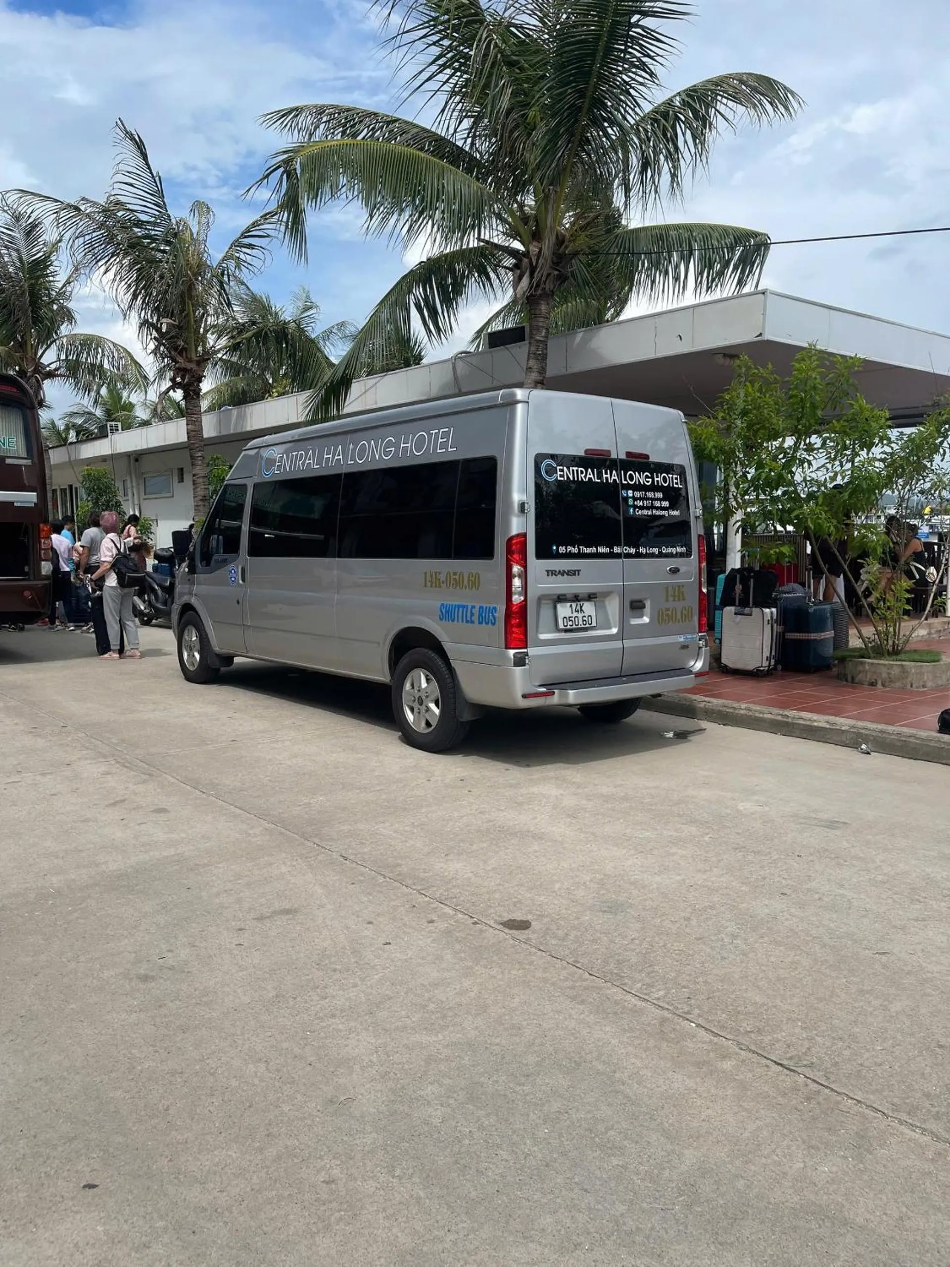shuttle in Central Halong Hotel