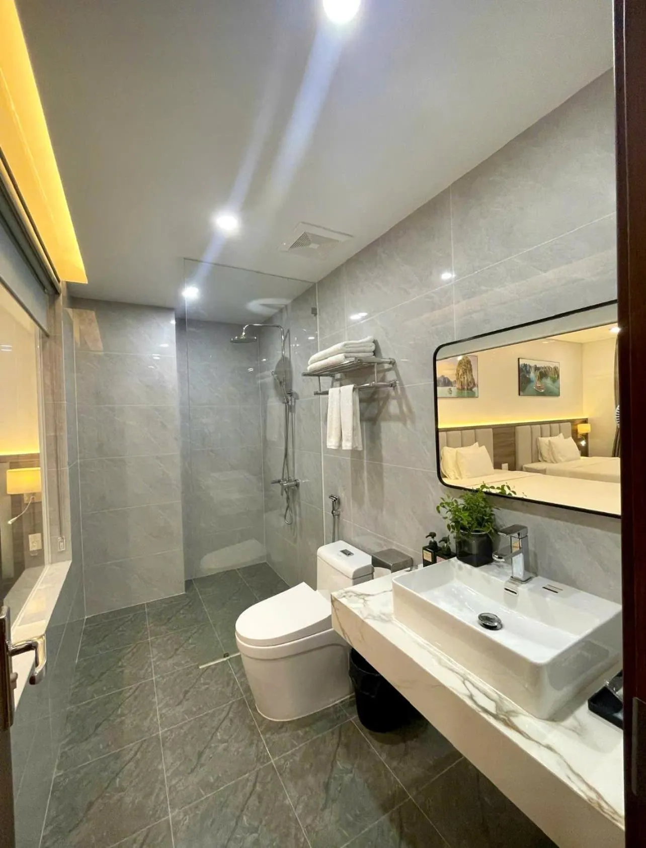 Central Halong Hotel