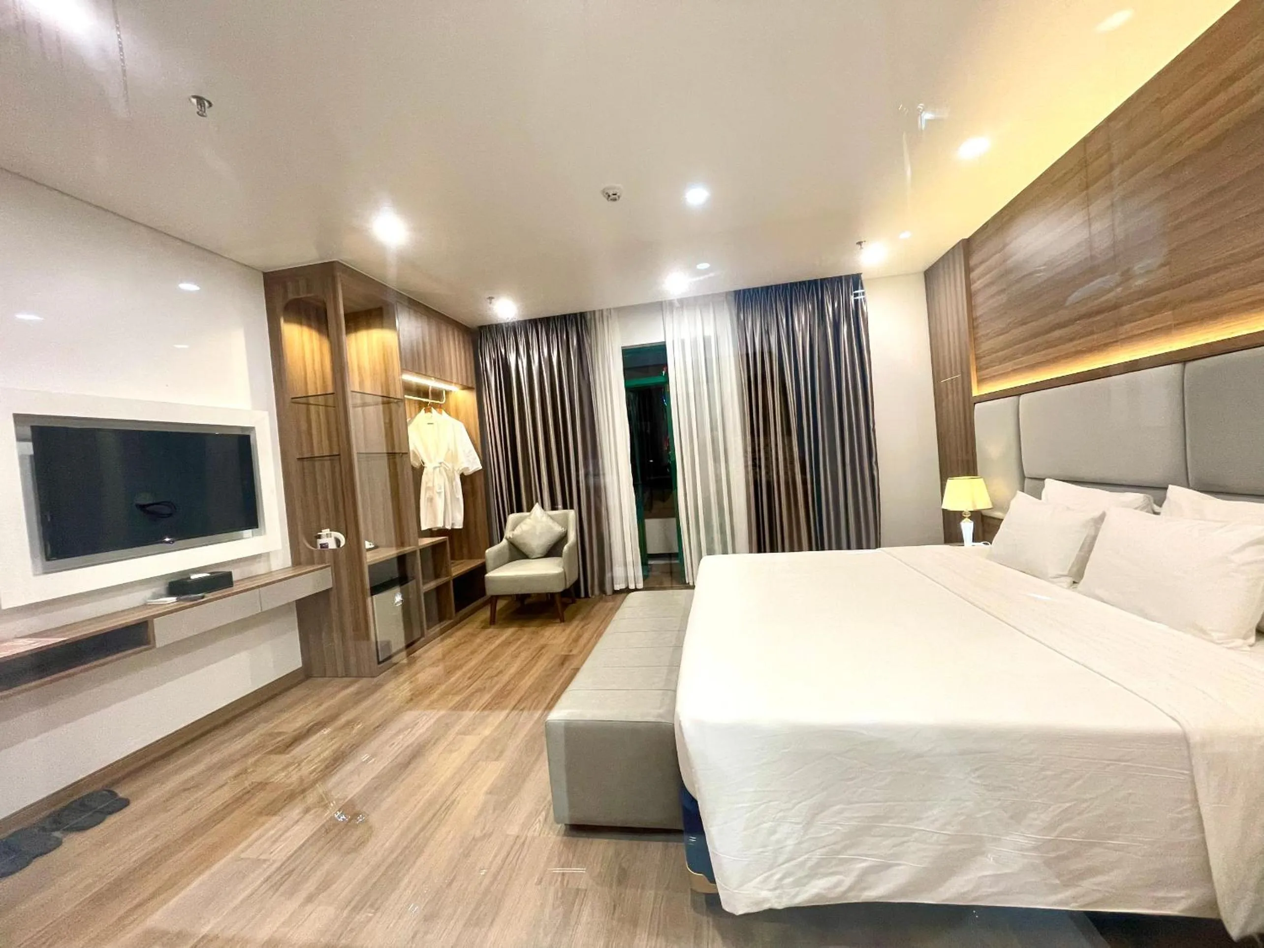 Bed in Central Halong Hotel