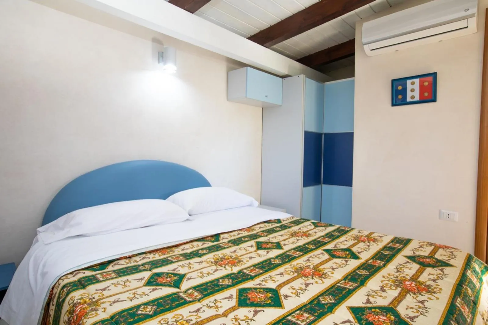 Bed in Tenuta Padre Pio