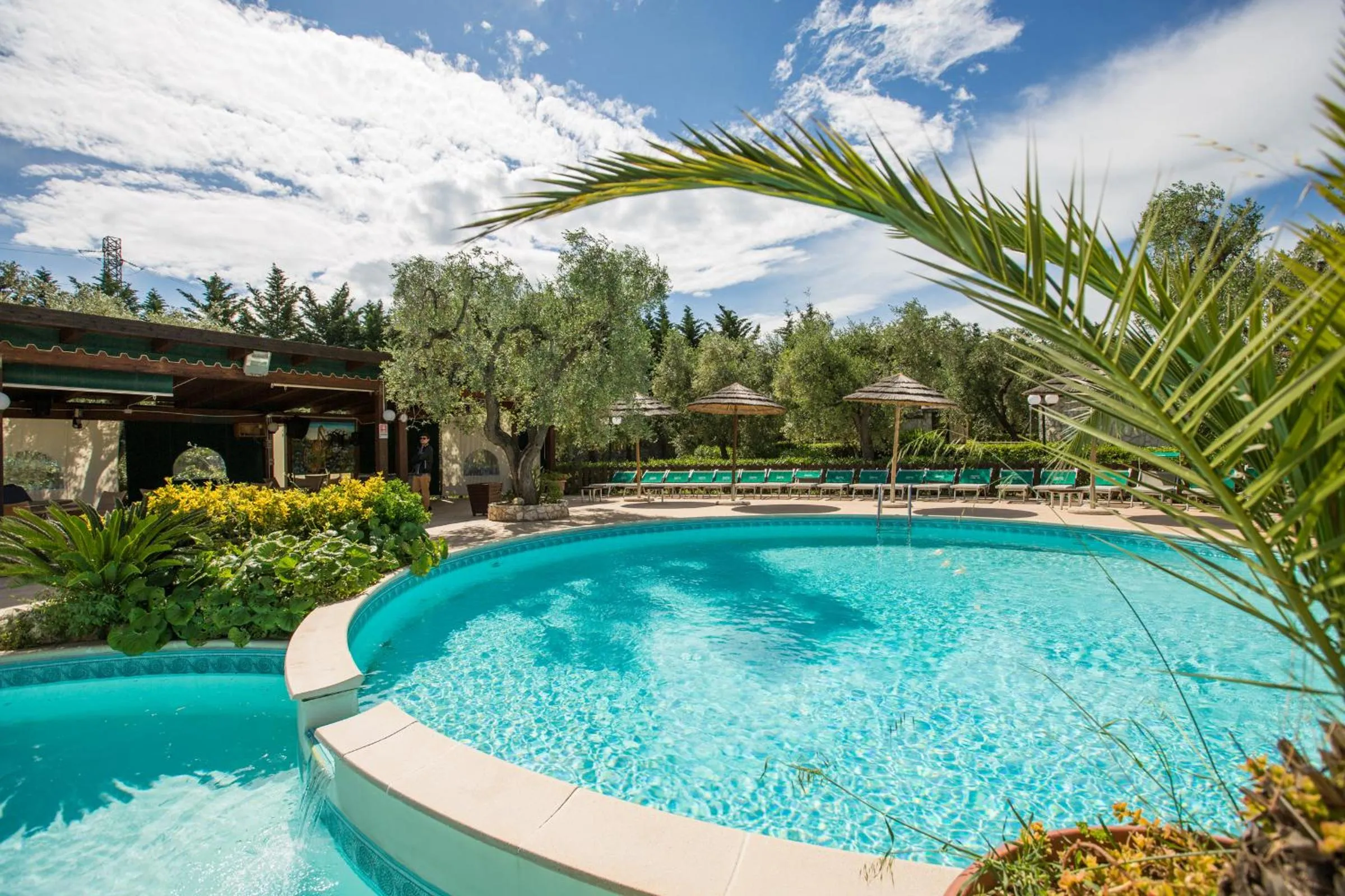 Swimming pool in Tenuta Padre Pio
