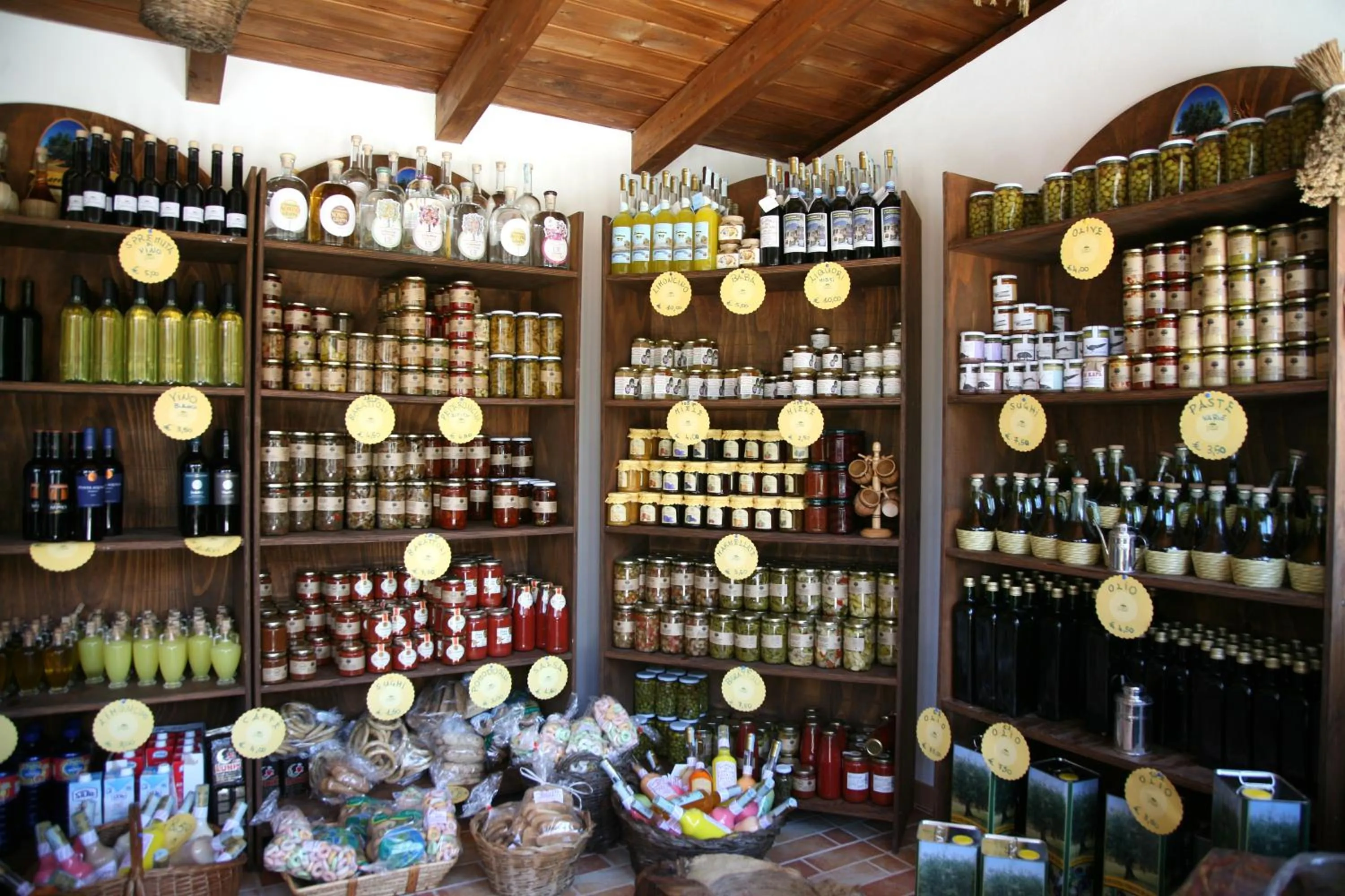 Food and drinks in Tenuta Padre Pio