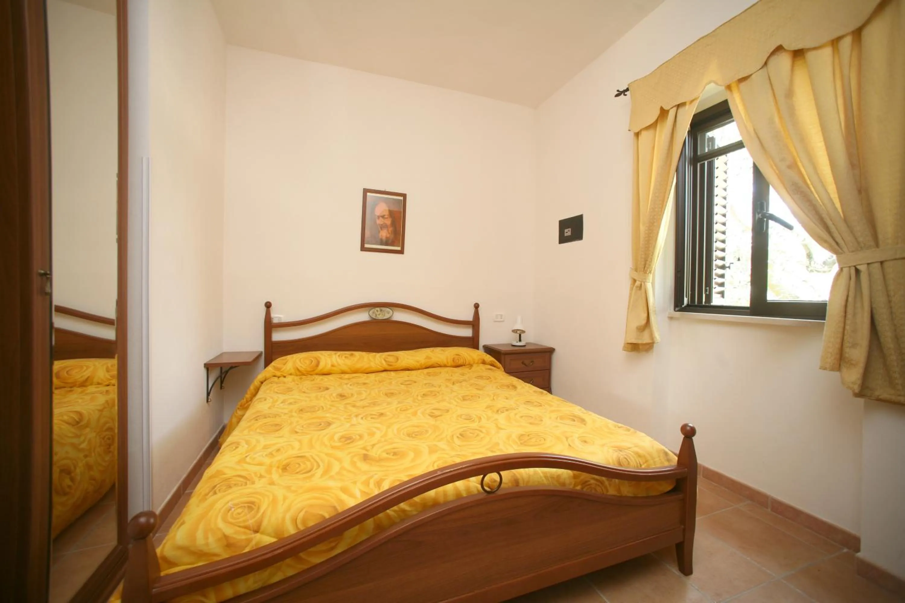 Bedroom, Bed in Tenuta Padre Pio