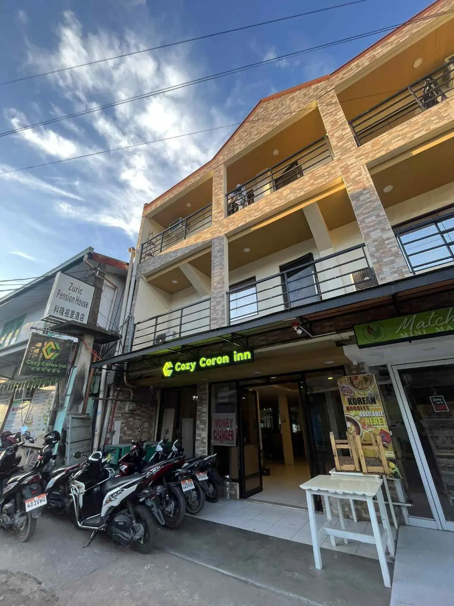 Property building in Zuric Pension House Property building in Zuric Pension House